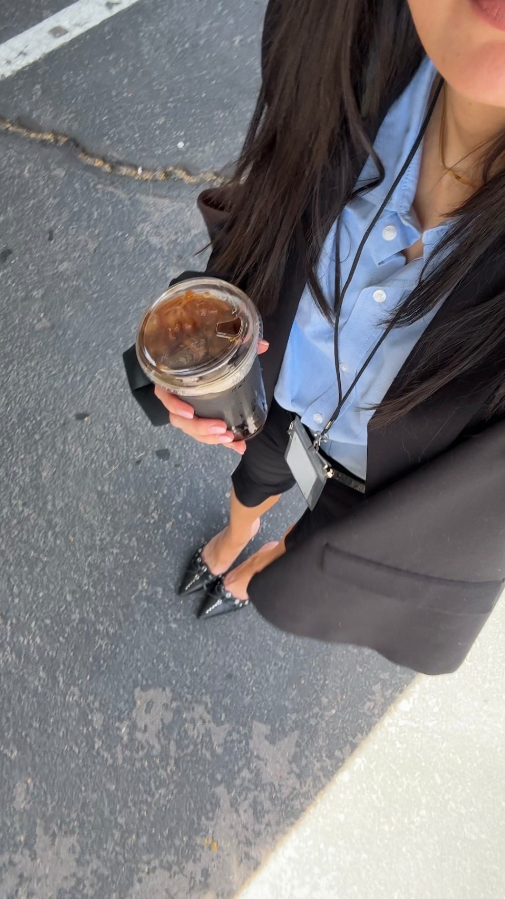 Corporate girl office outfit oversized blazer capri pants 

#LTKFindsUnder50 #LTKStyleTip #LTKWorkwear