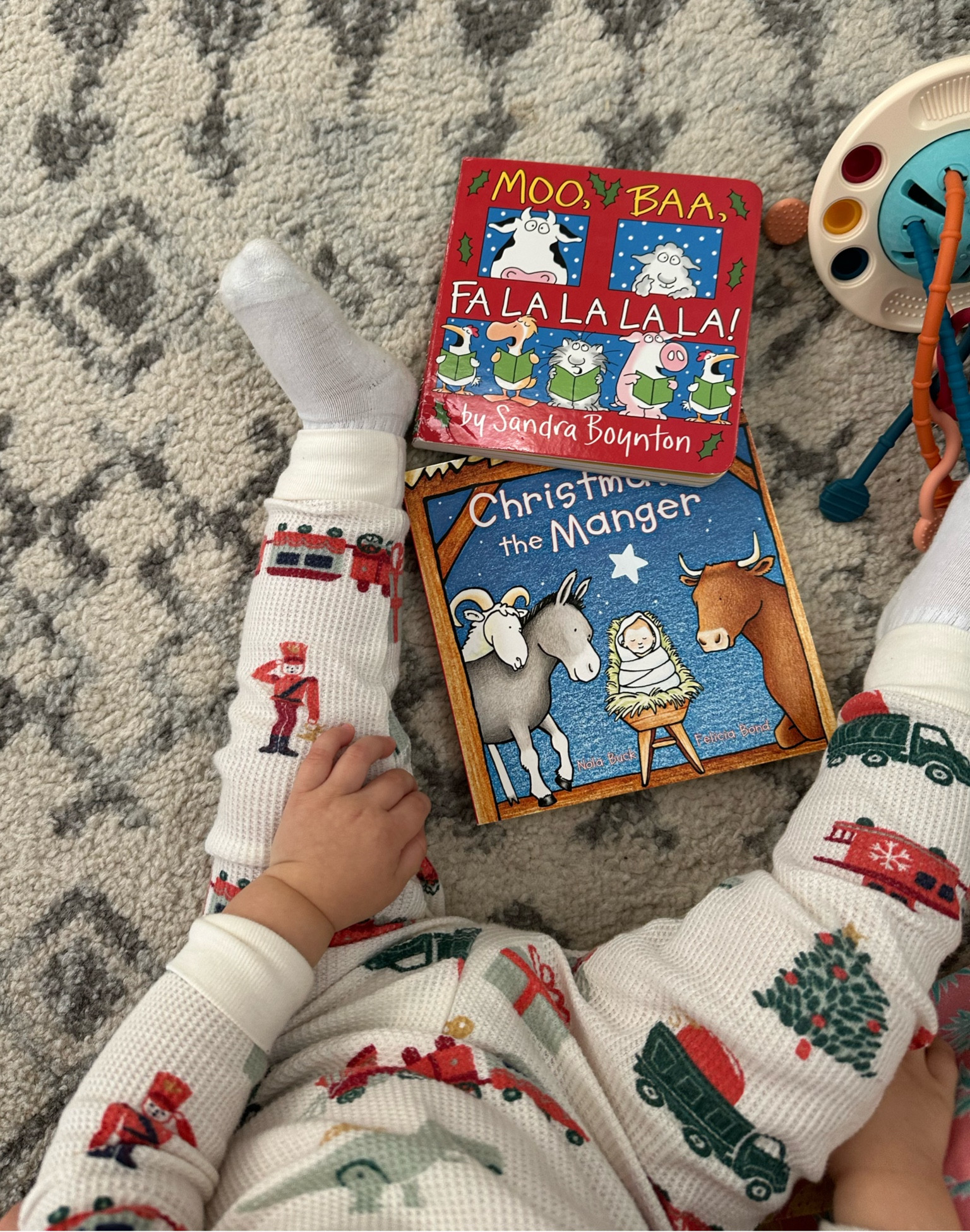 Snagged a few new Christmas books and some cozy pajamas!🎄

Baby pajamas, toddler pajamas, Christmas books, Christmas pajamas, toddler books, board books

#LTKSeasonal #LTKBaby #LTKHoliday