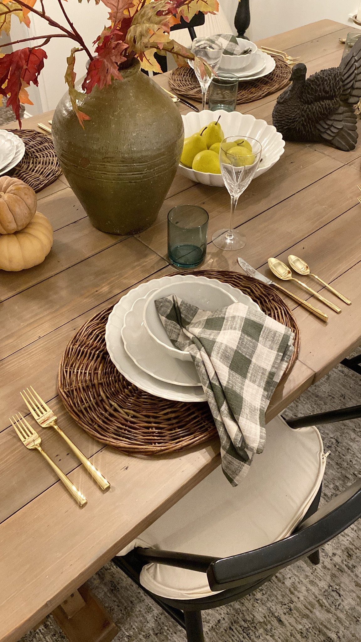 Table setting sources
#lenox #thanksgiving #gatherings
#potterybarn 

#LTKHoliday #LTKhome #LTKfamily