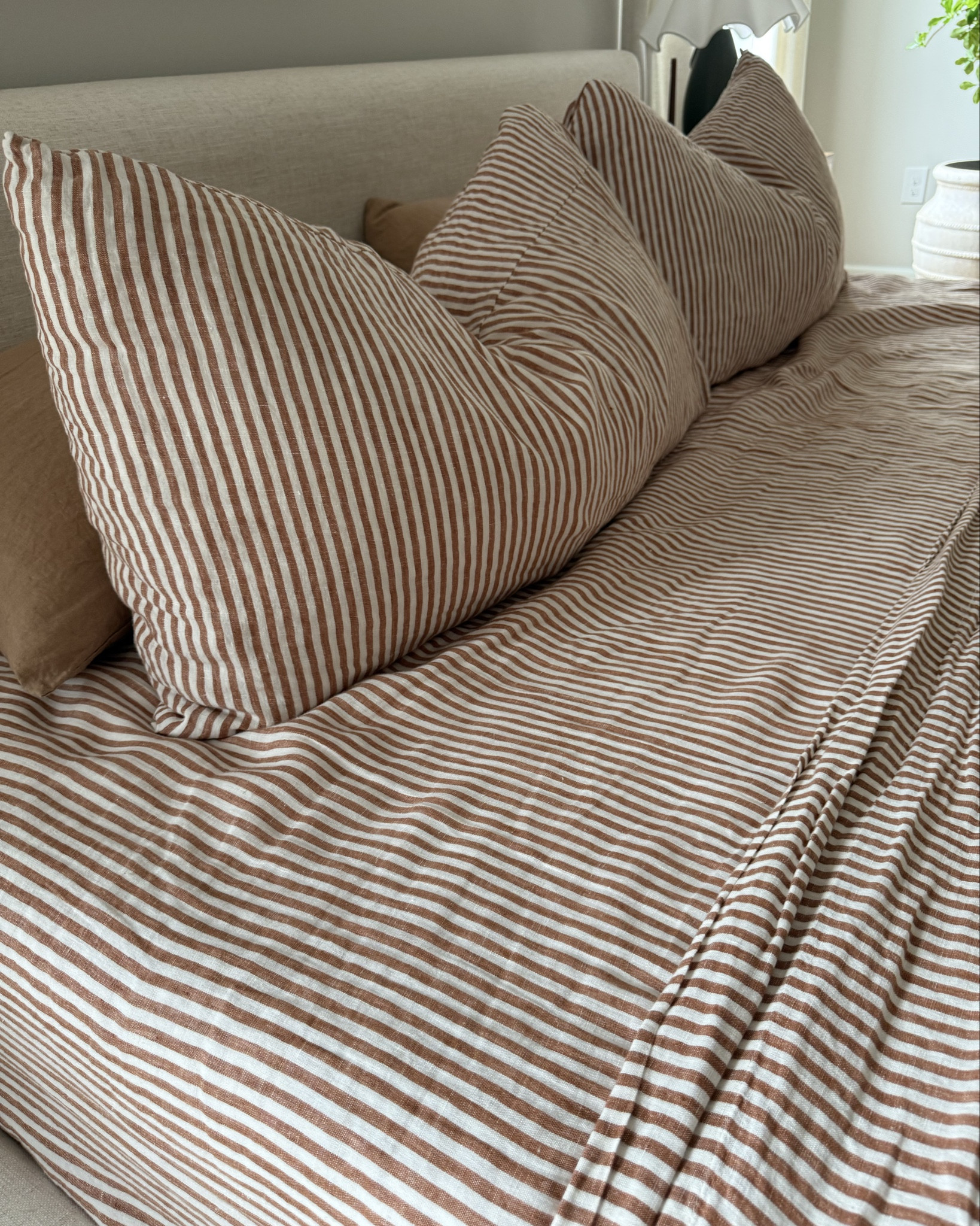 THE prettiest and softest bedding from @onequince #quincepartner😍
#quincepartner bedding #bedroominspo #linenbedding #organicmodernbedroom 

#LTKWatchNow #LTKSeasonal #LTKHome
