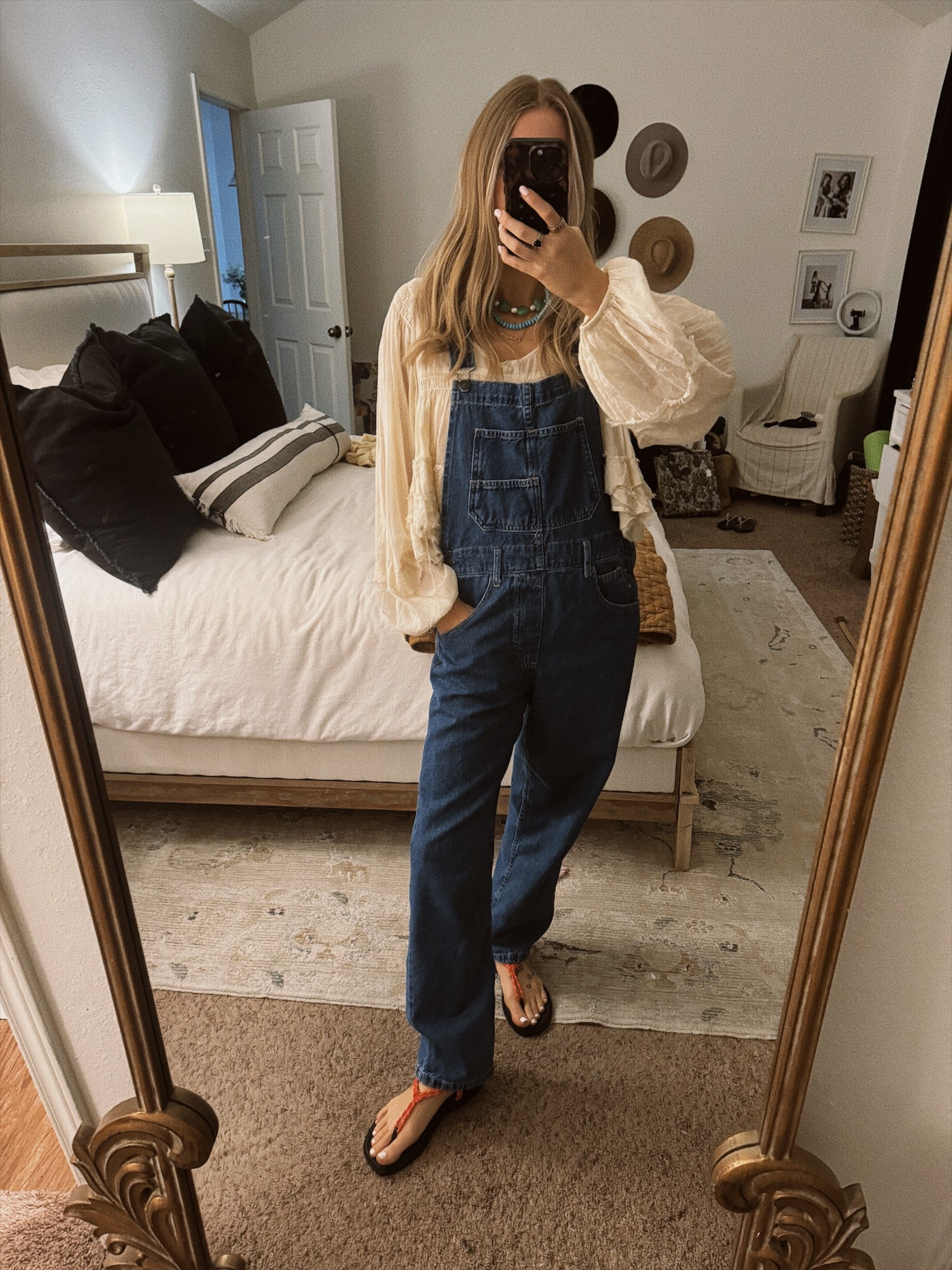 I was watching sex and the city this weekend and saw a Carrie Bradshaw outfit that I knew I had to recreate. She had a bottom up with overalls with the shirt on the outside of the overalls in the back. 

My overalls and sandals are both on major sale  

#LTKStyleTip #LTKFindsUnder100 #LTKSpringSale