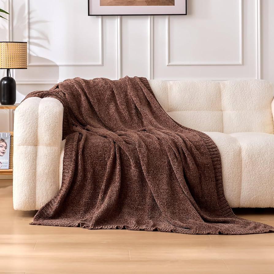 Amazon Basics Chunky Chenille Knit Throw Blanket for Couch, Bed and Sofa, Soft and Warm Lightweig... | Amazon (US)