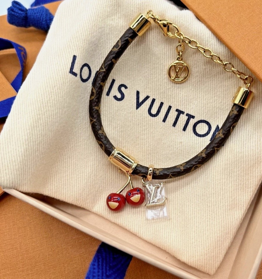 🍒 Bracelet & earrings #dhgate #under50 

#LTKFindsUnder50