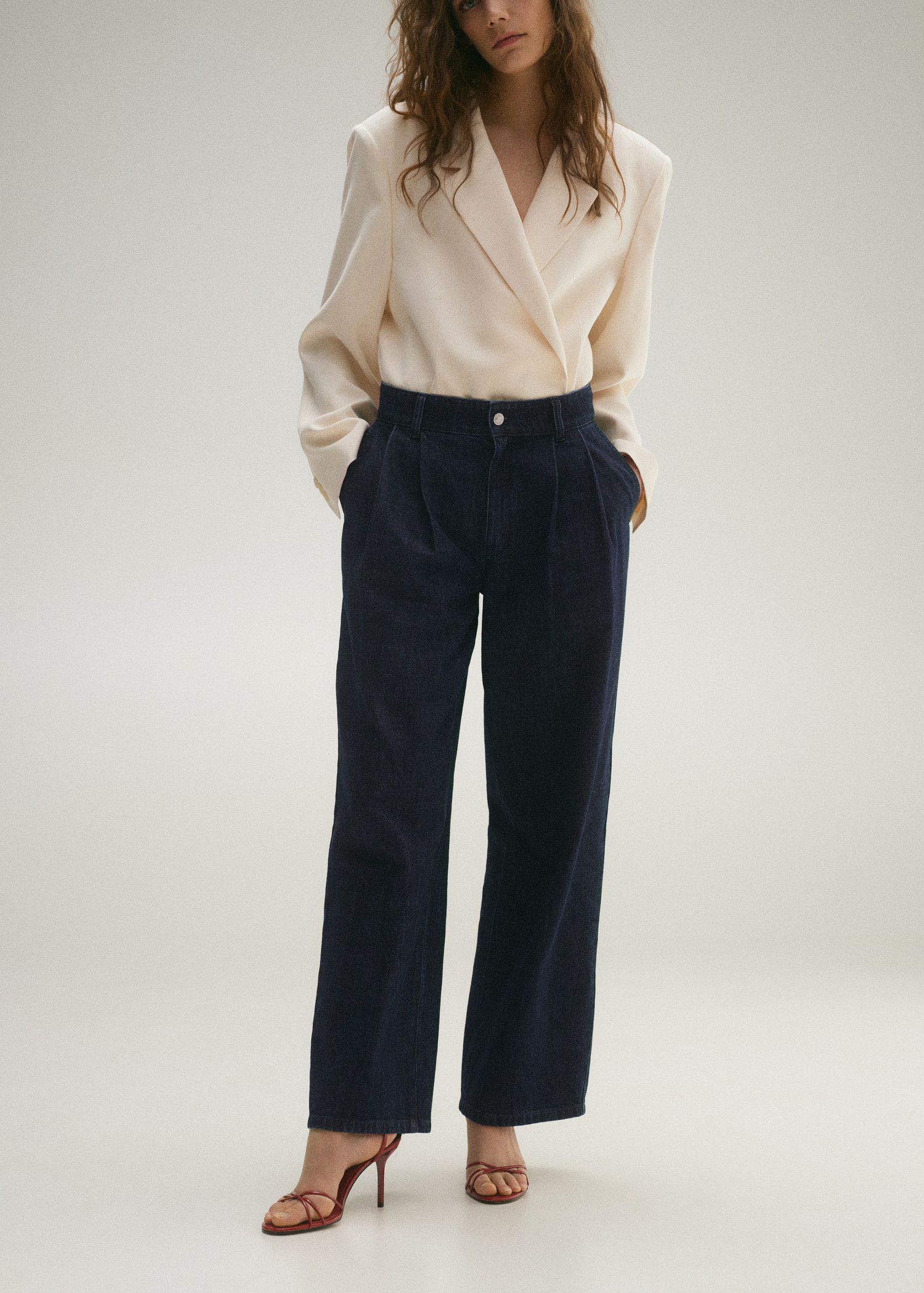 Rinse-wash wideleg jeans with pleats - Women | MANGO USA | Mango (US/MX/AU)
