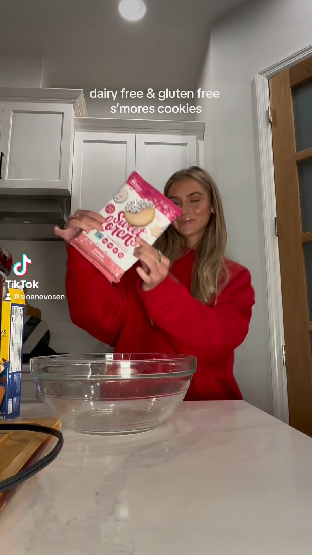 CocoLilly’s red pullover sweatshirt. Recipe video. TikTok. Skincare. Makeup  

#LTKbeauty #LTKVideo #LTKstyletip