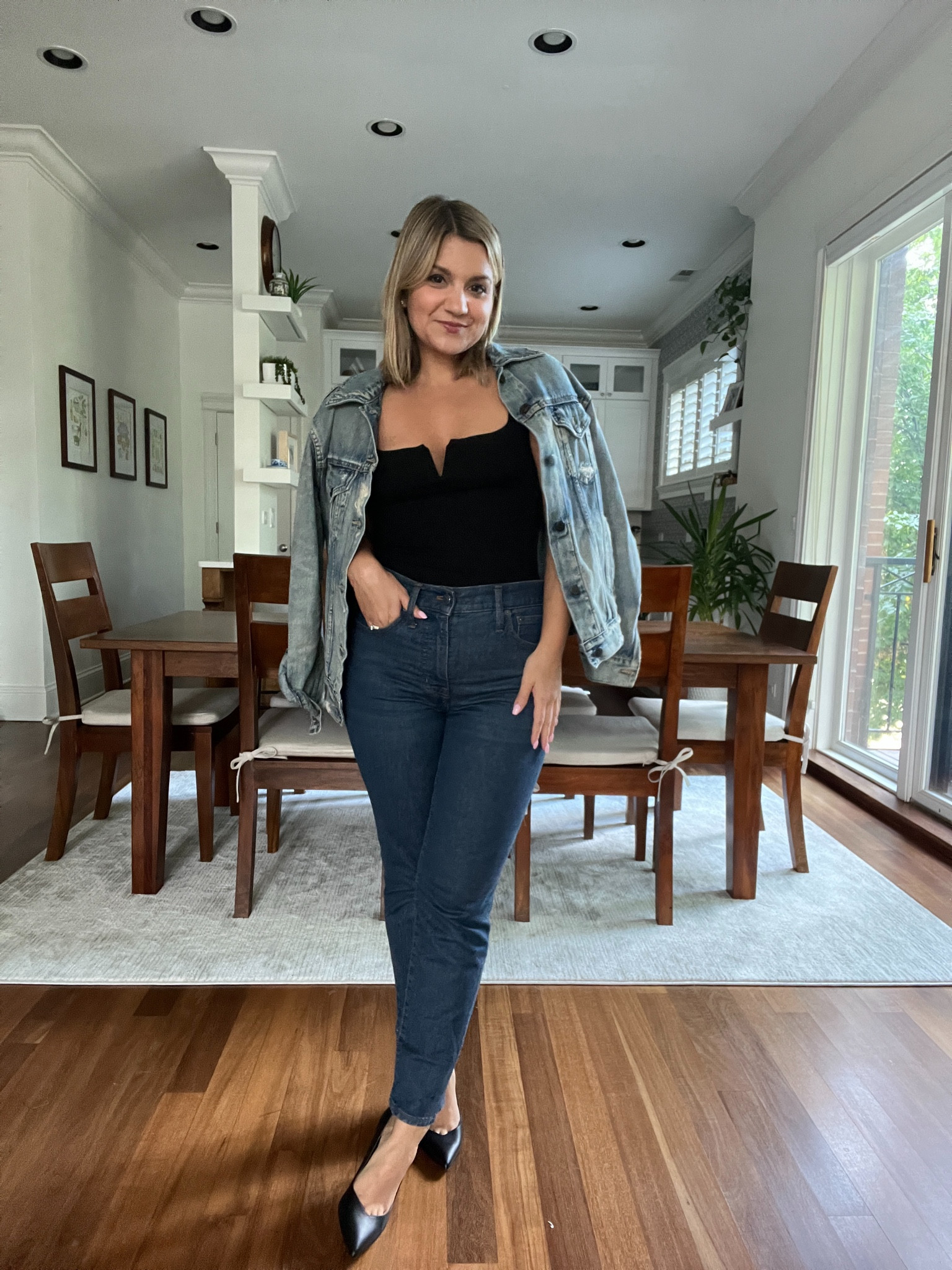 Jacket - small, oversized 
Tank - XS 
Straight leg jeans - petite 27 (25% off right now!)


#LTKsalealert