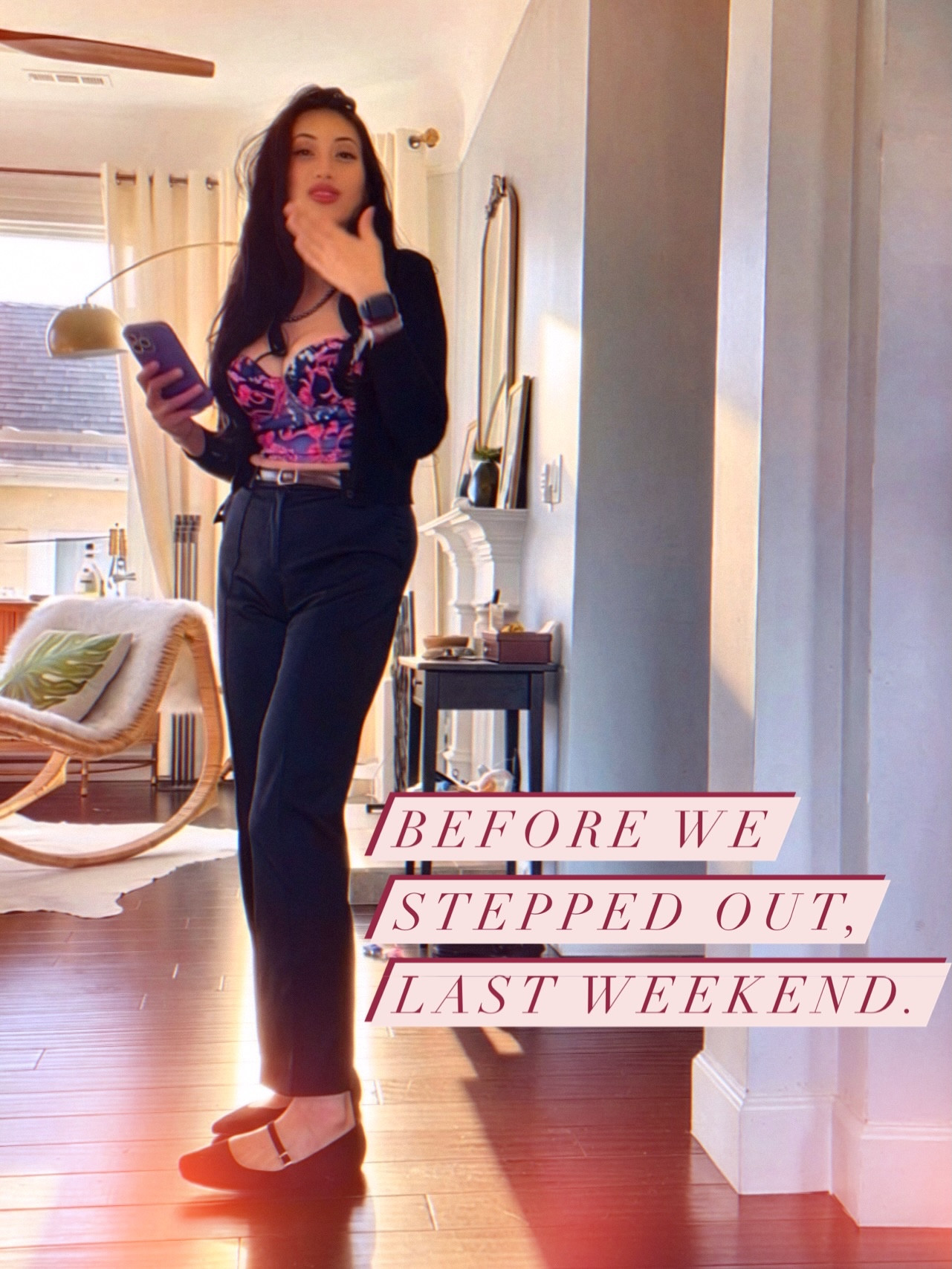 Corset top, tailored trousers, flats I can actually walk in, and that quiet confidence that only shows up right before the night begins. No plans over-explained, no rush to get there — just getting dressed, pouring one drink, and letting the evening decide who we become after sunset. 🍸🖤