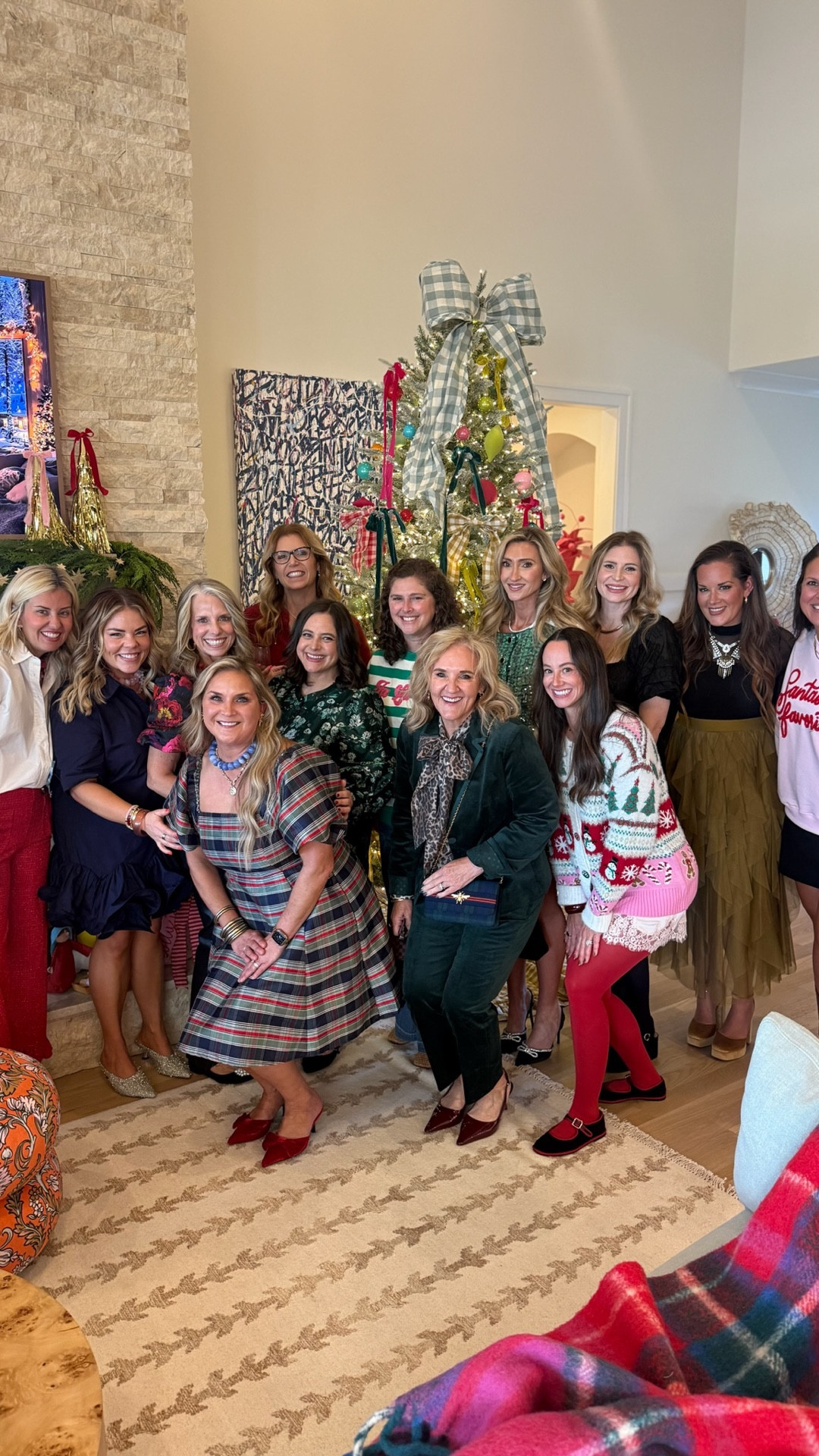 Kicking off the holiday season with a Favorite Things Party 🎁✨
Nothing better than good friends, cozy vibes, and finding new things to obsess over!
My gift list may have just doubled 👀😂


favorite things party
gift ideas
holiday party inspo
holiday 2025
gift guide
girls night
winter favorites
hostess ideas
christmas vibes
cozy season
lifestyle creator
reels ideas
holiday content
#FavoriteThingsParty #HolidayVibes #GiftIdeas #GirlsNight #CozySeason #SipstoSugars

#LTKGiftGuide #LTKSeasonal #LTKHoliday