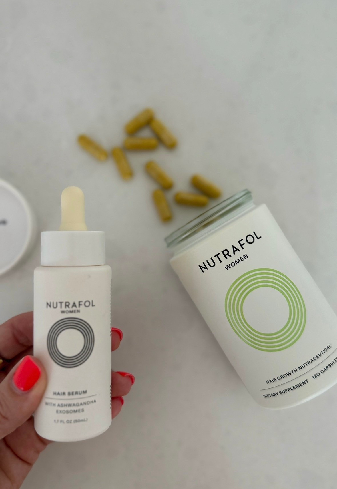 The 2 products that have brought my hair back to life! 
@nutrafol #ad #sponsored