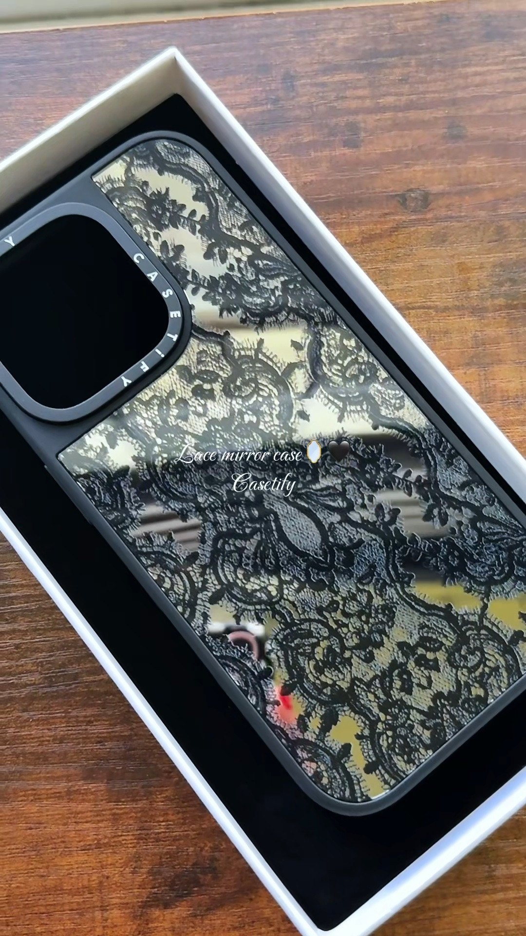 Beautiful lace pattern mirror case🖤🪞