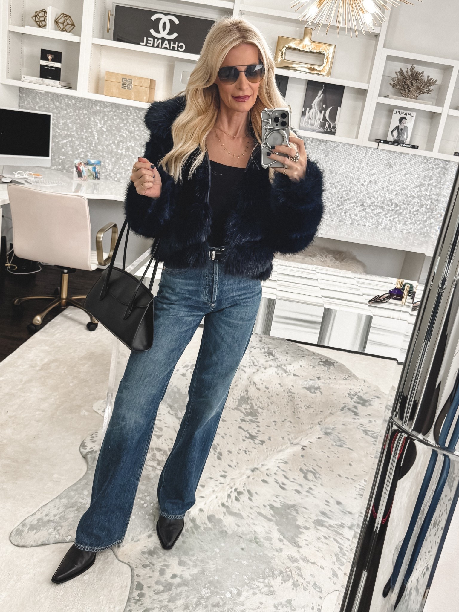 French girl style secret: they always choose the jacket first.
The jacket is the hero piece—everything else is styled around it.
All truly stylish girls know this.

So that’s exactly what I did here. This navy blue faux fur is stunning—incredibly soft, polished, and instantly elevates the entire look. And in case you didn’t know, faux fur is the jacket trend for winter 2026. Hands down, number one.

Details:
• Jacket runs true to size (wearing XS)
• Citizens of Humanity wide-leg jeans run true to size (wearing size 24)

When your jacket is this good, the outfit plans itself. 💙



#LTKSeasonal #LTKOver40 #LTKFindsUnder100