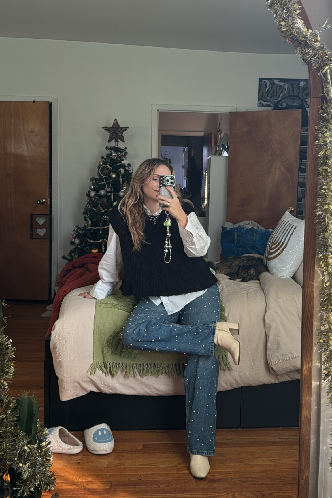 Pearl pants are never a bad idea! 

#LTKSeasonal #LTKGiftGuide #LTKStyleTip