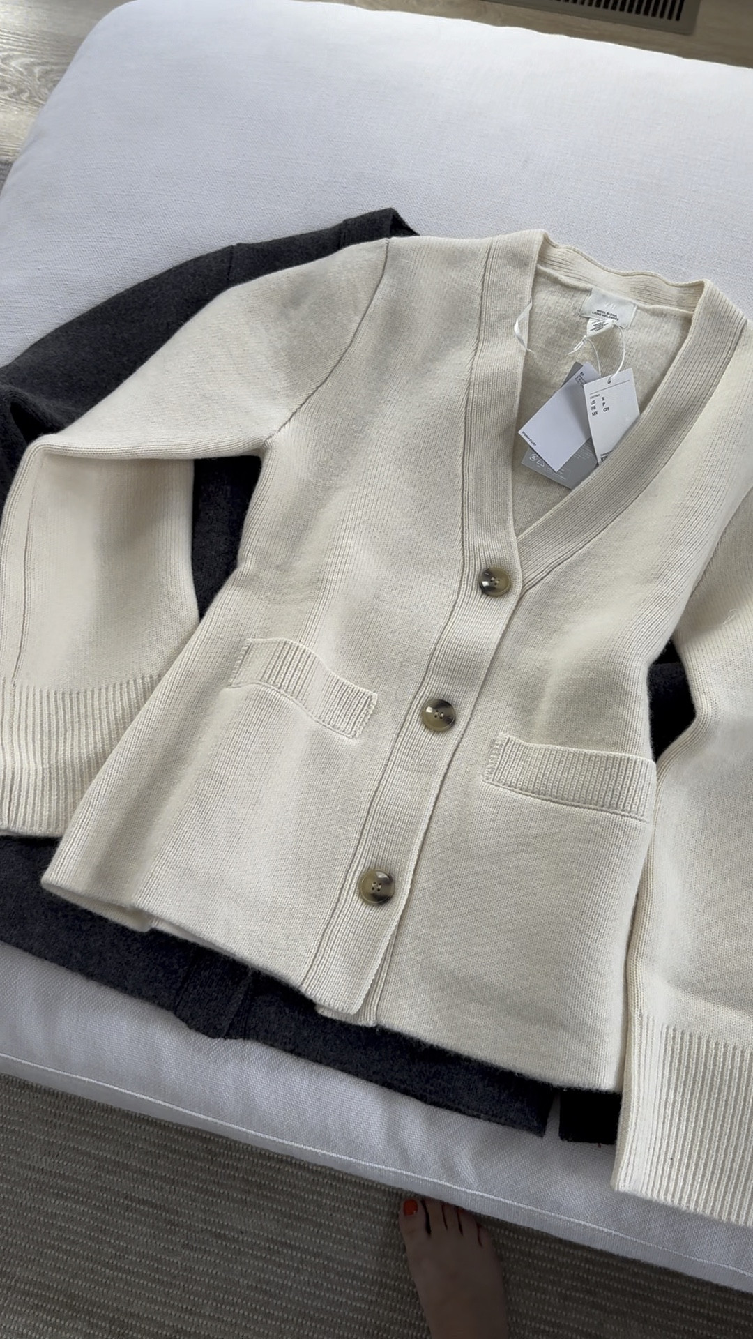 Jenni Kayne Dupe H&M Black Friday Sale Wool Cardigan 

#LTKStyleTip #LTKSaleAlert #LTKCyberWeek