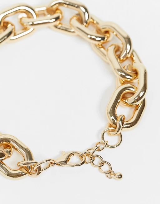 ASOS DESIGN anklet in statement hardware chain in gold tone | ASOS (Global)
