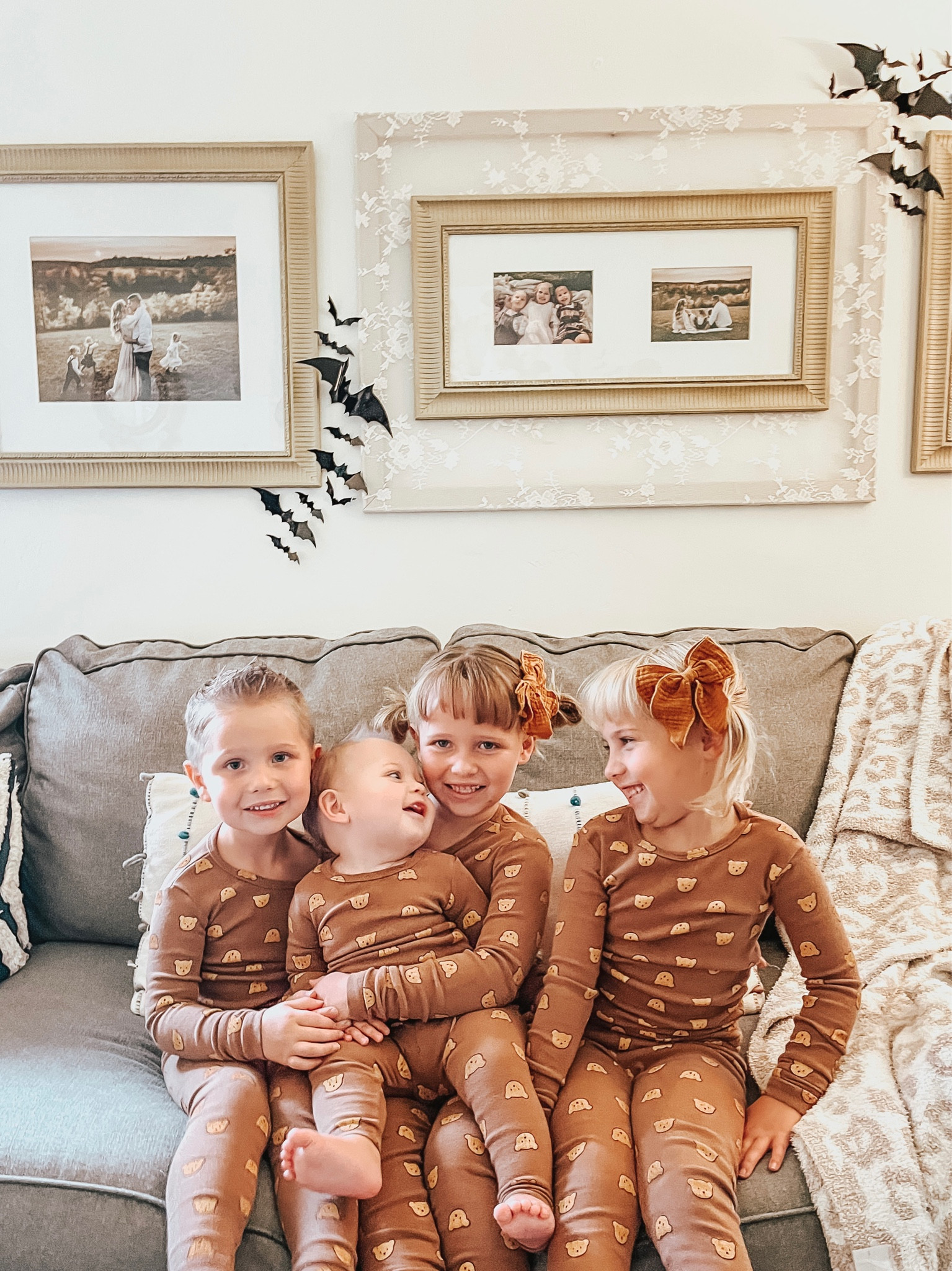 Friday night movie with my four little besties🐻🍁🍂🎃🦇🍿🎥

•
•
•
•
•
•
•
•
#fall #fridaynightmovie #familymovienight #family #familyofsix #fourkids #ltk #ltkunder50 #ltkhome #ltkfamily #ltkkids #amazon #amazonfinds #amazonfahsion #amazonkids #ashleyfurniture #interiordesign #inter #homedecor #home #halloween #halloweenmovie #hocuspocus2 #hocuspocus 

#LTKSeasonal #LTKHalloween #LTKfamily
