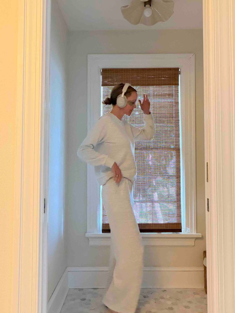 What I wore to cart my kids to soccer practice - this is the comfiest bamboo set! I wear it over and over it's so good.

active wear, loungewear, matching set, soccer mom, mom style 

 #LTKootd #LTKmomlife #LTKActive
