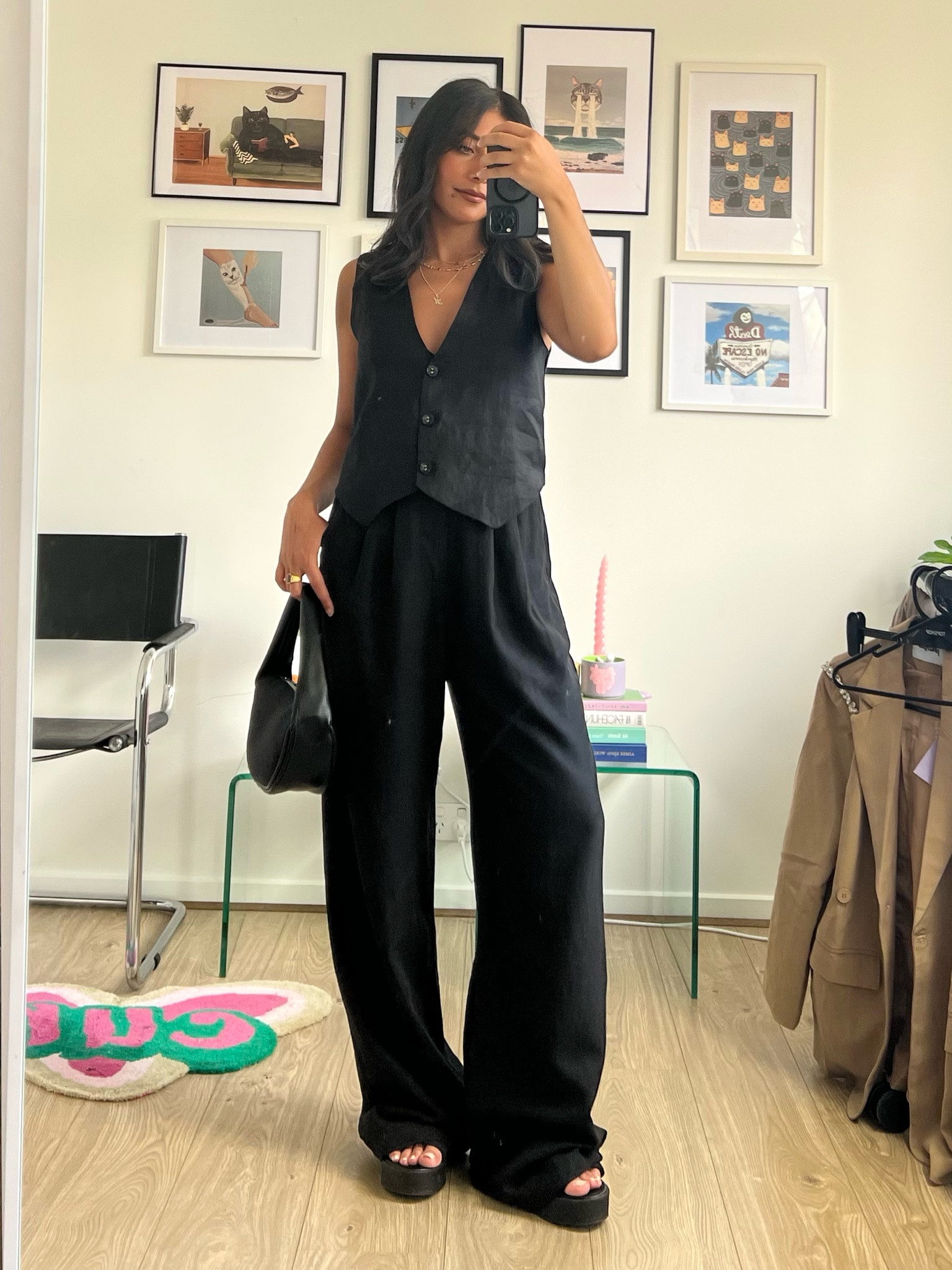 I’m wearing the AMELIA pants but I’ve also linked the NORAH pants which are the same cut and match the linen vest. I really love the Amelia pants - they’re a really beautiful cut, flattering fabric and make me look taller than I am. Wearing an 8 in both for oversized fit but could’ve gone 6 in the vest. Shoes are Twoobs and bag is Prene (MARY gets you 20% off sitewide). 🖤

#LTKaustralia #LTKstyletip #LTKfit