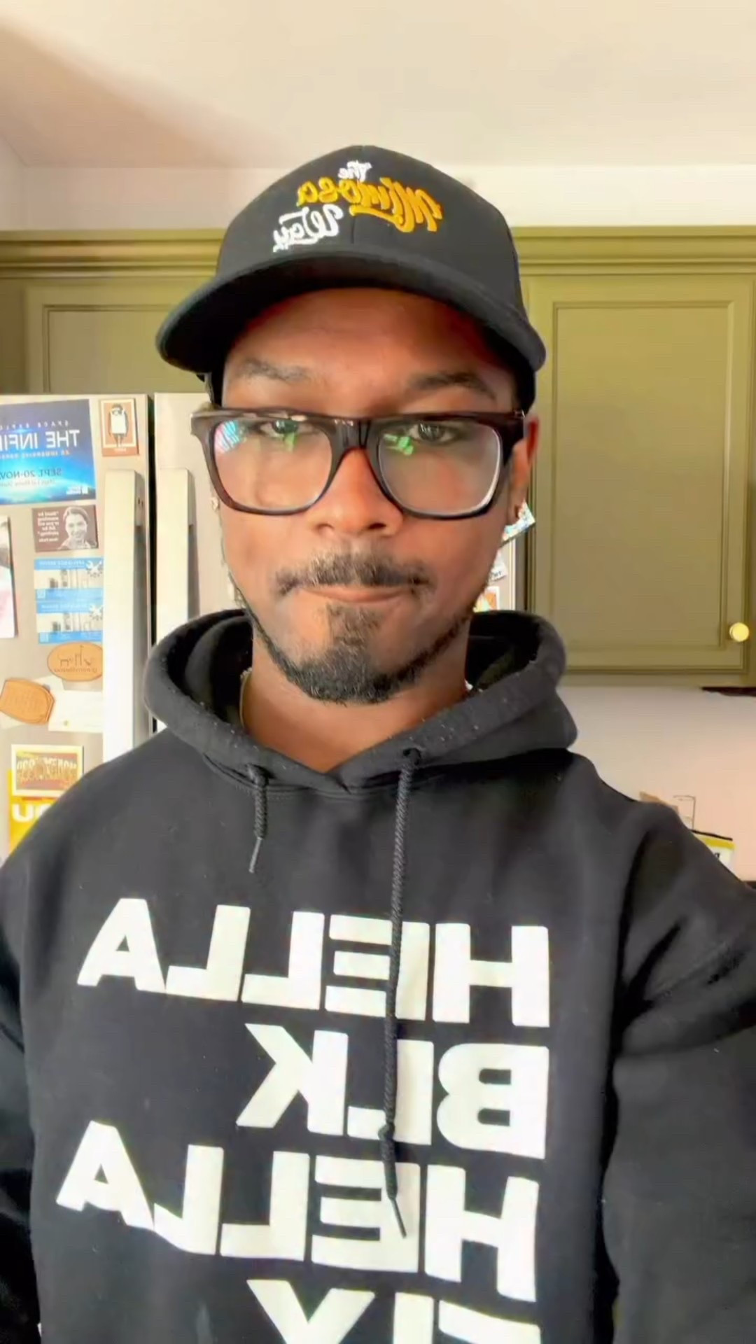 Thank you is still not enough @kicksandfros @melissachanel, thank you for being inspiring, noticing all details, and always making space for community. Hot Girl walks having gotten upgraded!

👟- @underarmour Sola 

Lean into community y’all because you never know who really is watching. POST YOUR CONTENT!

#underarmor #sneakers #unboxing #metas #streetwear #running #casual