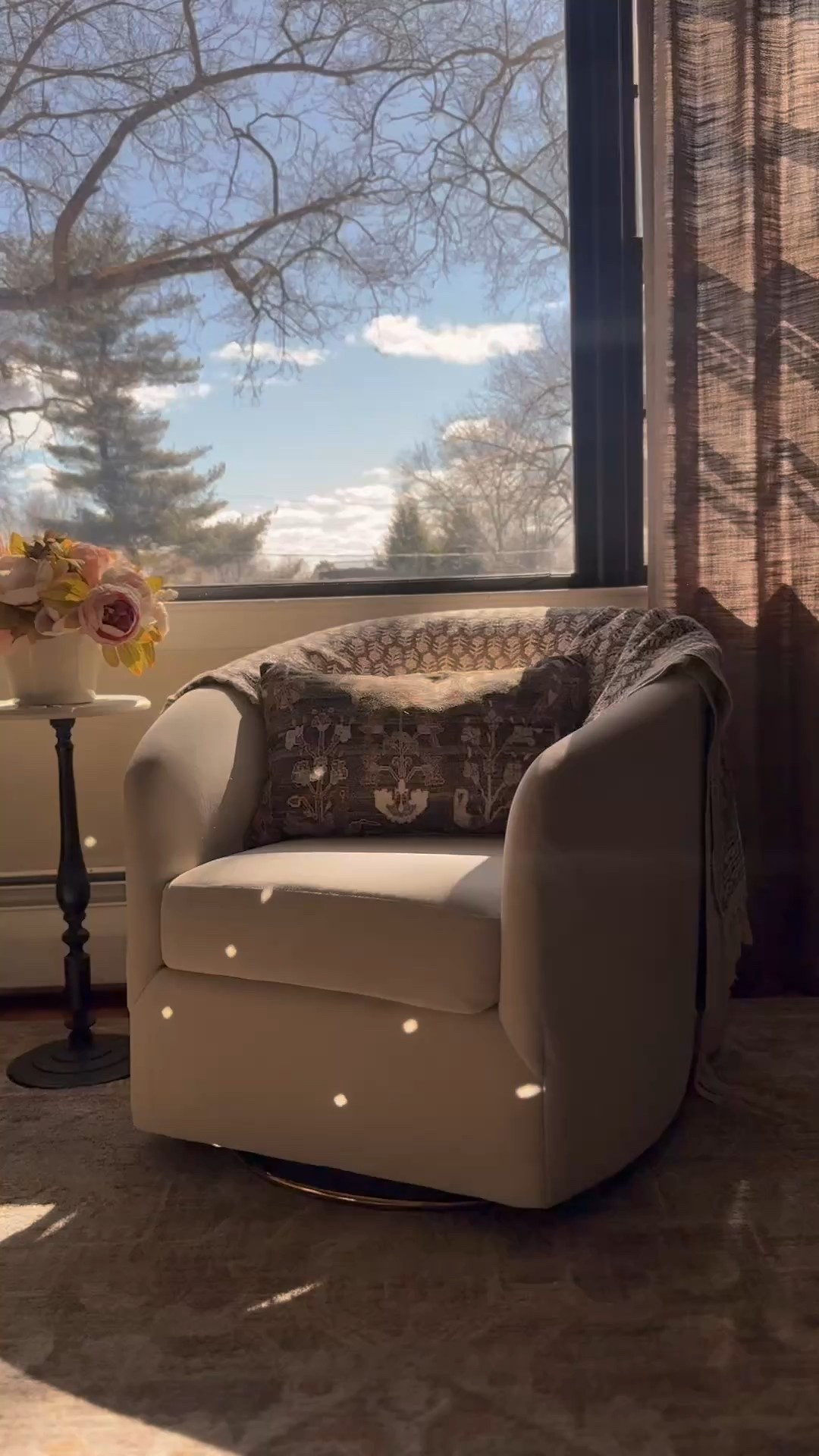 Window view today

#LTKSeasonal #LTKHome #LTKSpringSale