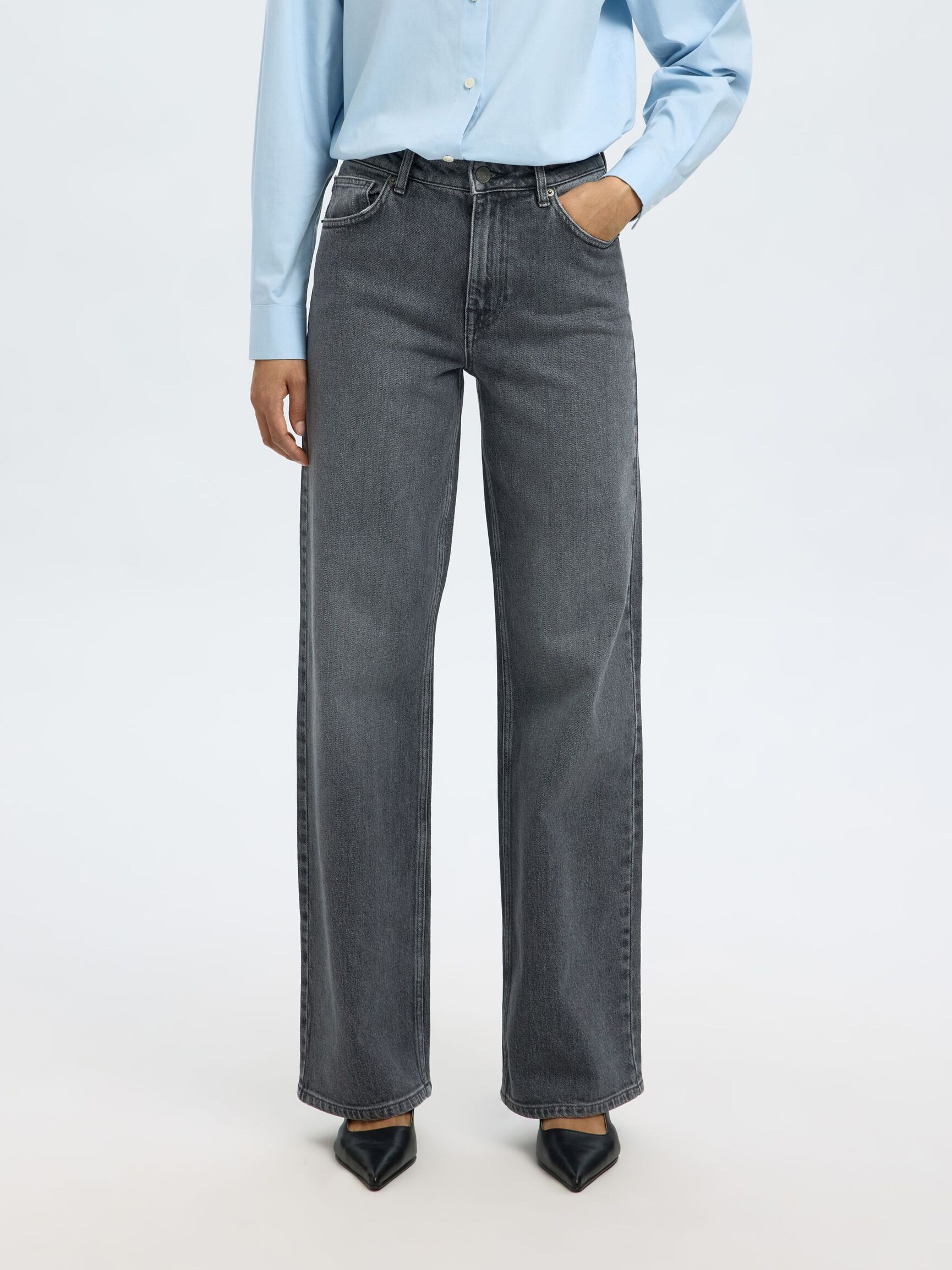 HIGH WAISTED WIDE LEG JEANS€89.99 | Selected