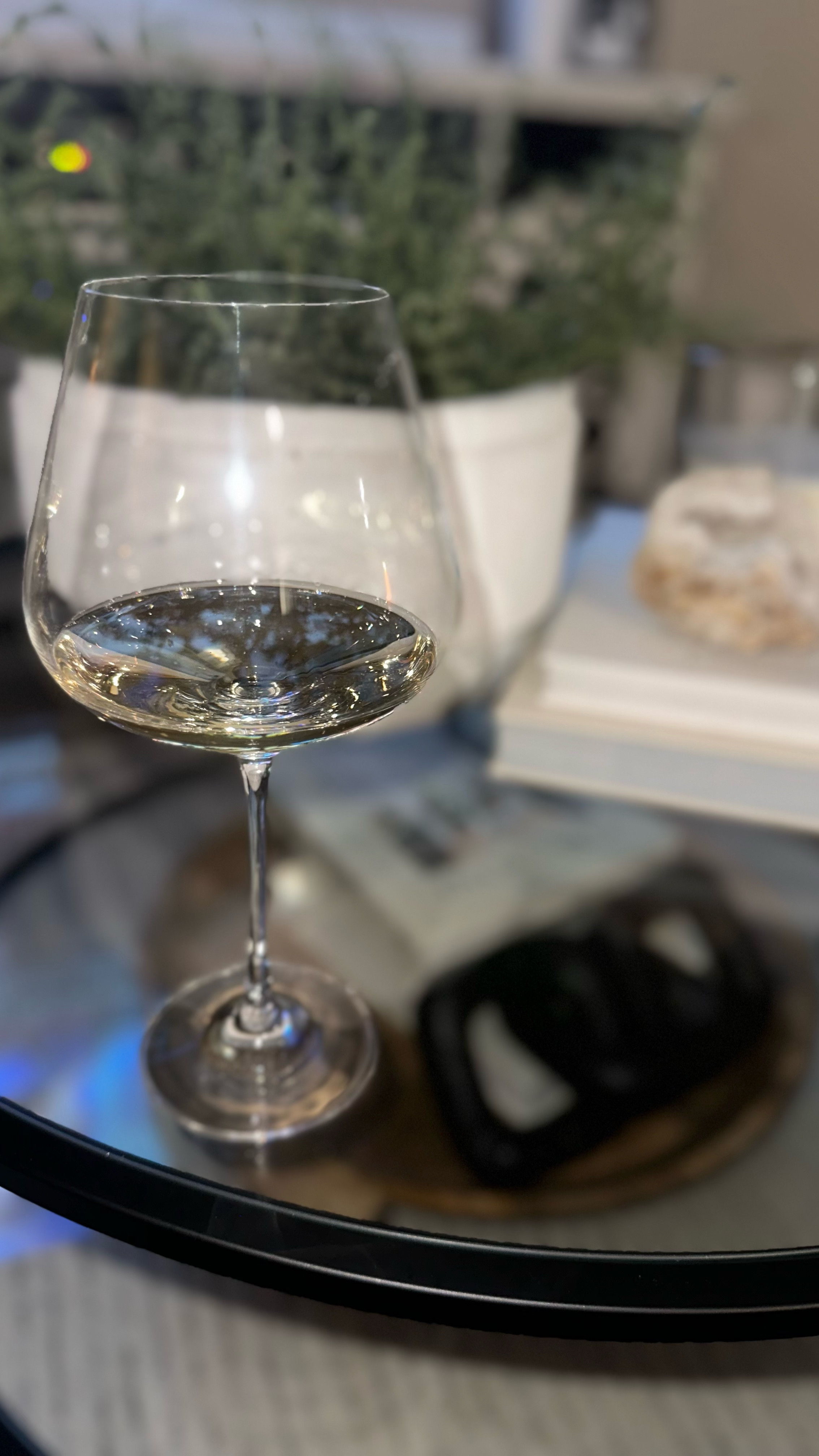 Cheers to a WINE Down Weekend! 
#crateandbarrel #wineglasses #ltklifestyle #bar #dining #entertaining 

#LTKSaleAlert #LTKOver40 #LTKHome
