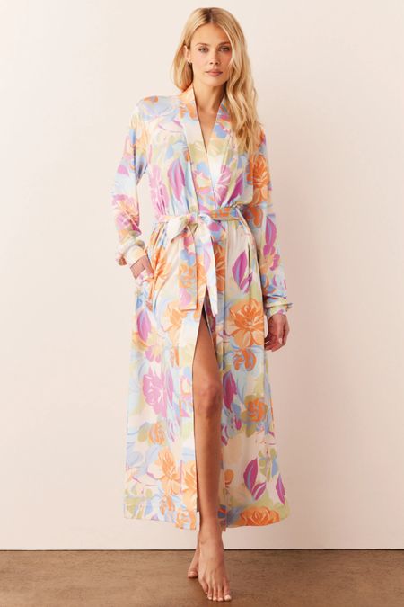 robe - size small 

#LTKstyletip #LTKbeauty #LTKGiftGuide