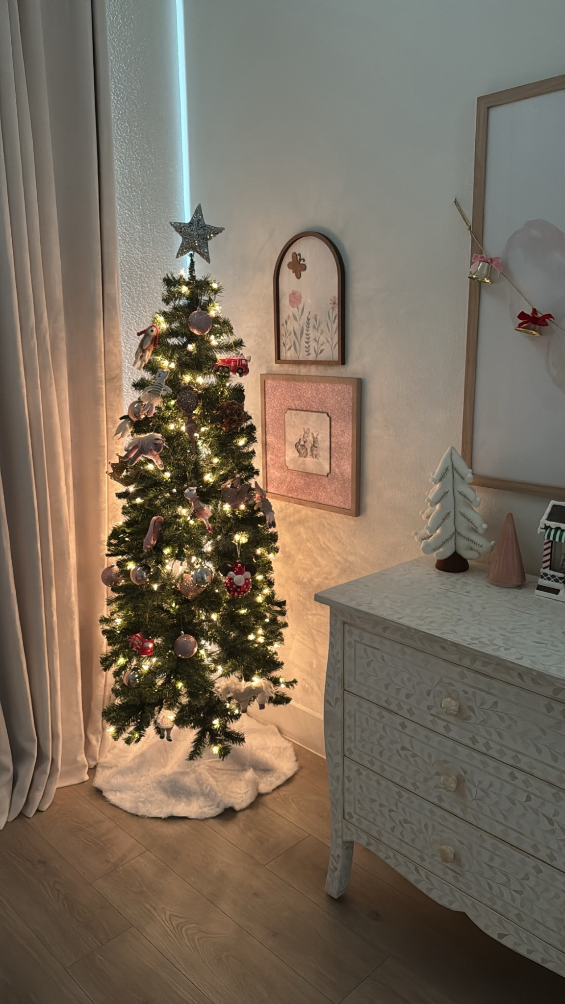 Tatum’s Bedroom is all decorated for Christmas 🎄🎀 I love this Christmas tree from Amazon!

#christmas #holiday #christmastree #tree #decor #ornaments #treeskirt #kidstree #kidsroom 

#LTKKids #LTKStyleTip #LTKHome