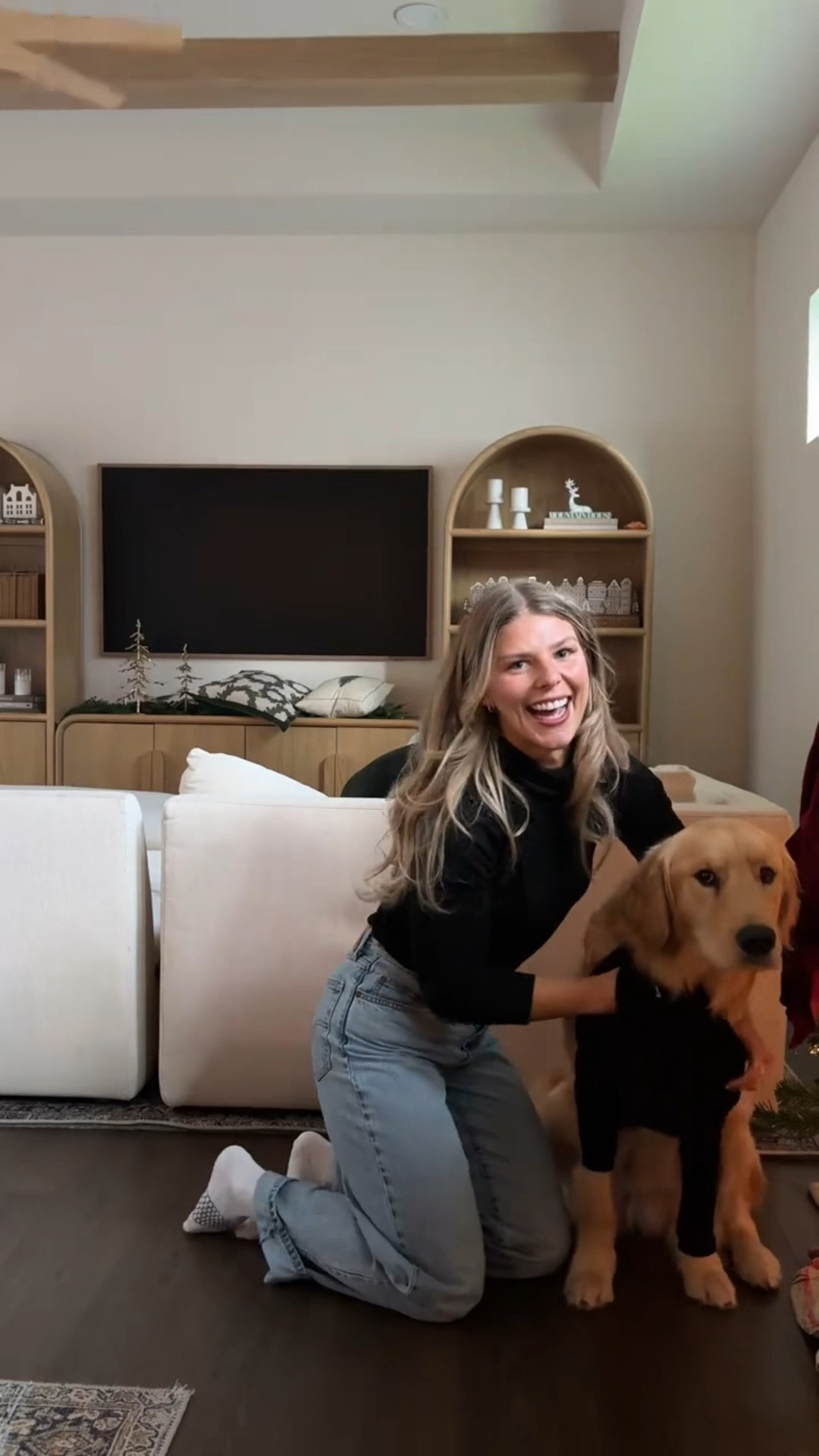 We have a new addition to our family photos this year 🎅🏼🎄😂

#LTKgrwm #LTKHoliday #LTKvlog