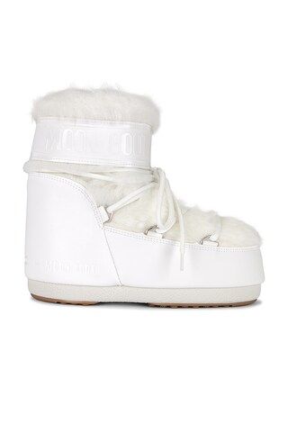 MOON BOOT in Optical White in Optical White from Revolve.com | Revolve Clothing (Global)