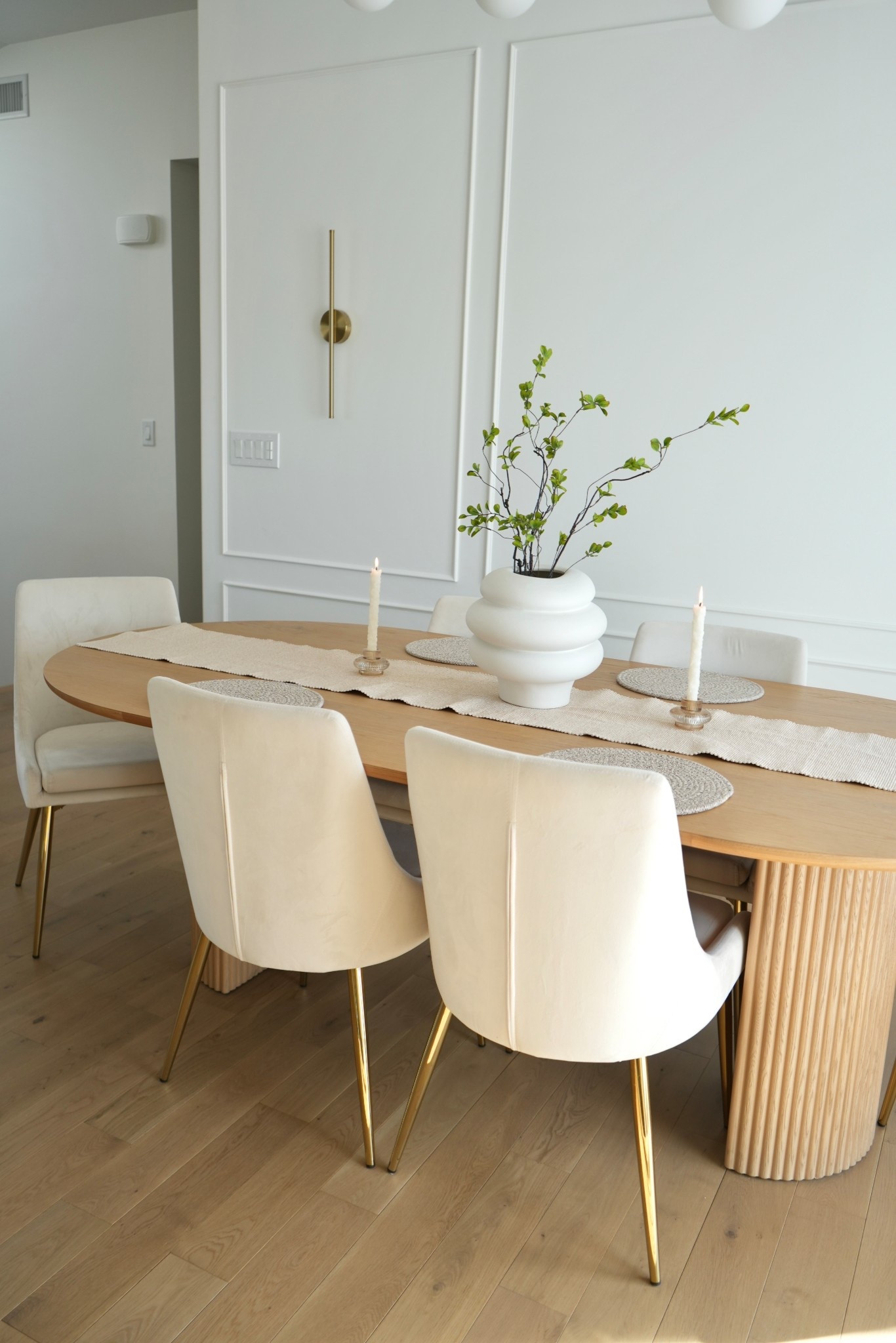 Sharing my dining room 🤍 absolutely love this oval table with fluted legs. It’s one of my favorite pieces in our home ❤️

#LTKHome #LTKSaleAlert #LTKstorytime