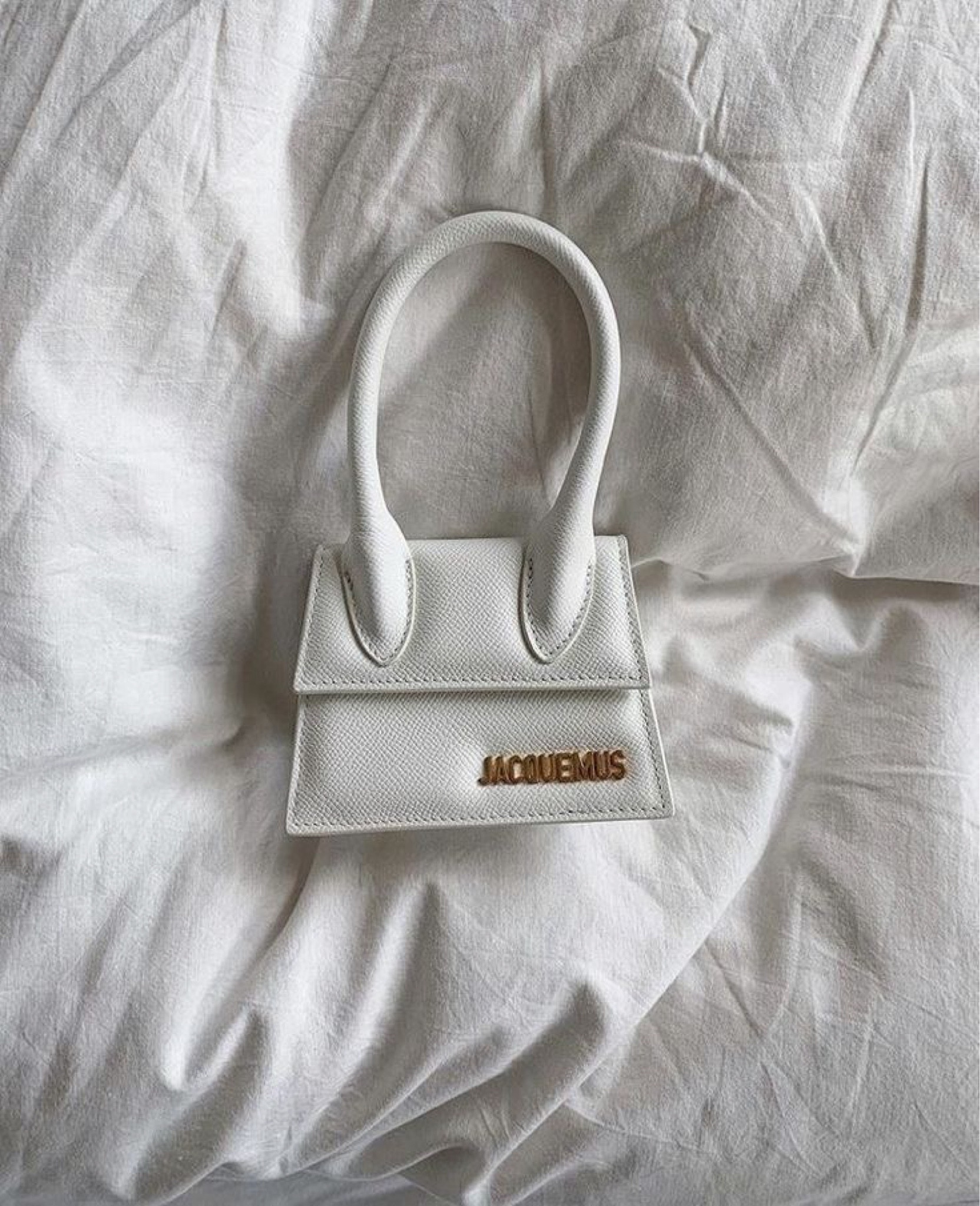 Elevate your style with the Jacquemus Medium Chiquito bag, now on sale for only €547, reduced from €913! Enjoy a 40% discount and snag it in white while supplies last.

#LTKItBag #LTKxNSale #LTKSeasonal