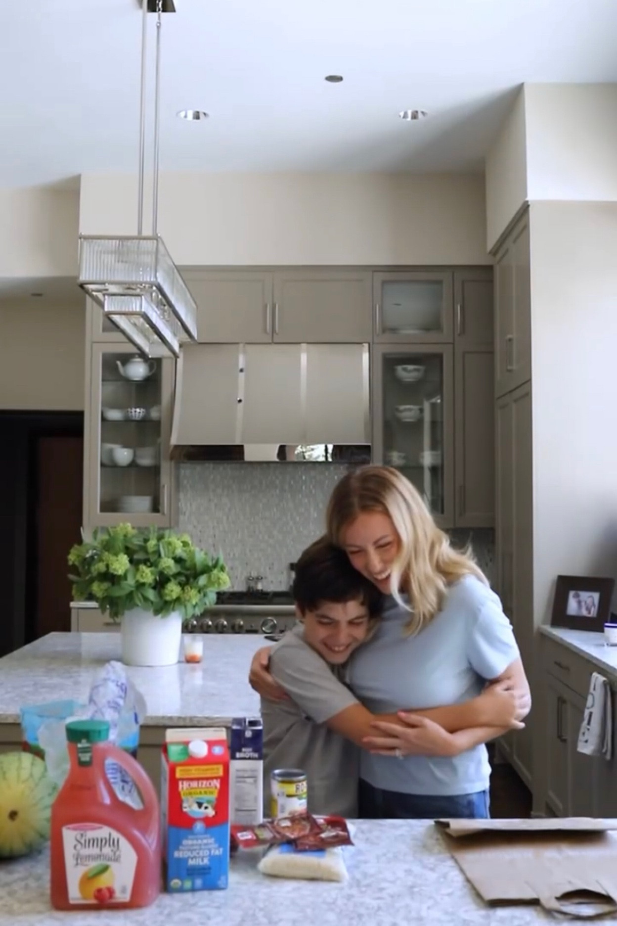 School is back in session, making life a little more hectic.  My favorite back to school mom hack is @walmart plus InHome membership.  With Walmart+ InHome membership, a Walmart associate will put your groceries away for you!  There are no extra fees, tips are included and all of the shoppers are trusted Walmart associates from your local store!  #walmartpartner #walmart #walmartplus #walmartplusinhome
