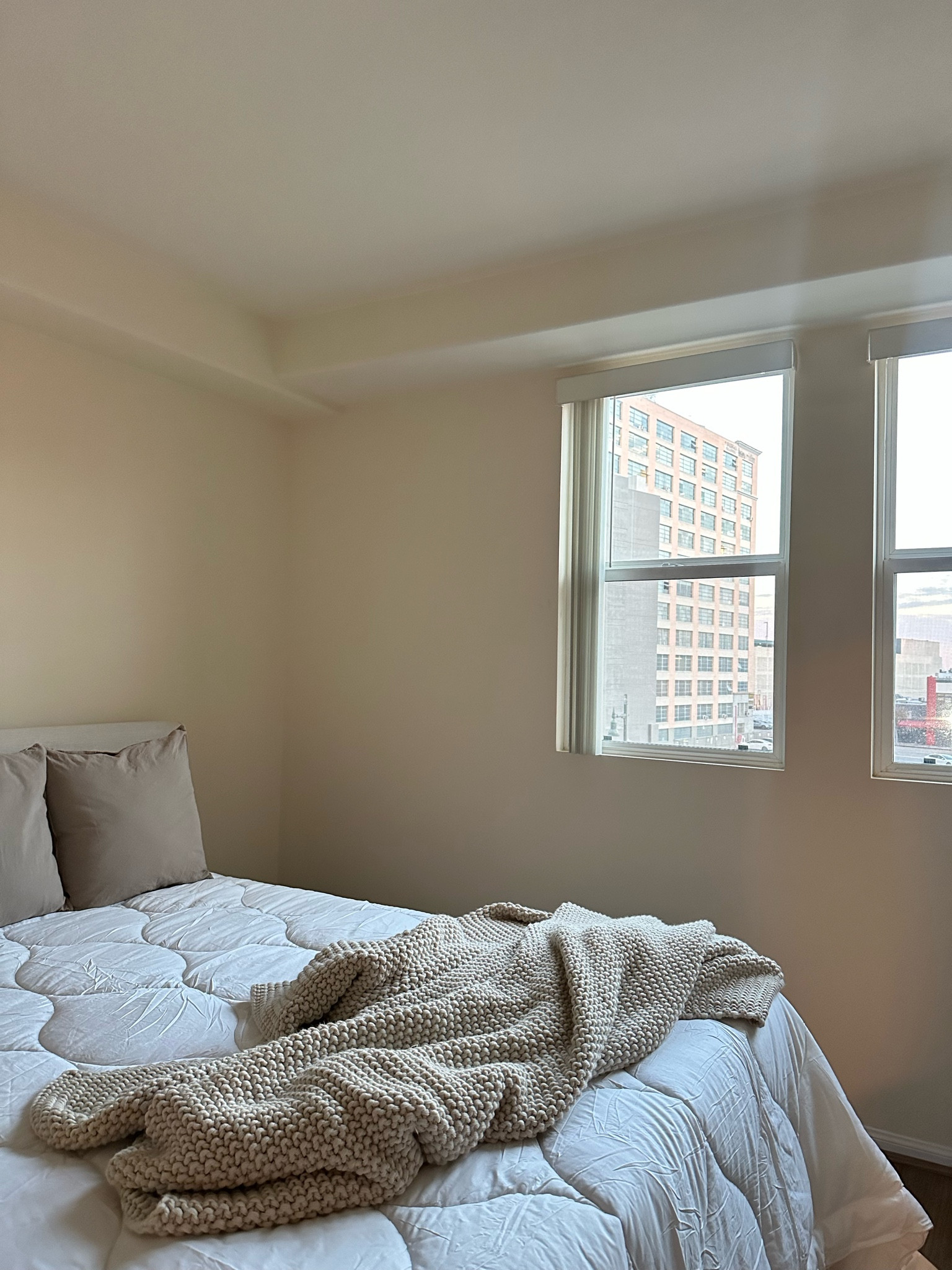 cozy 🤍

#LTKU #LTKfindsunder100 #LTKhome