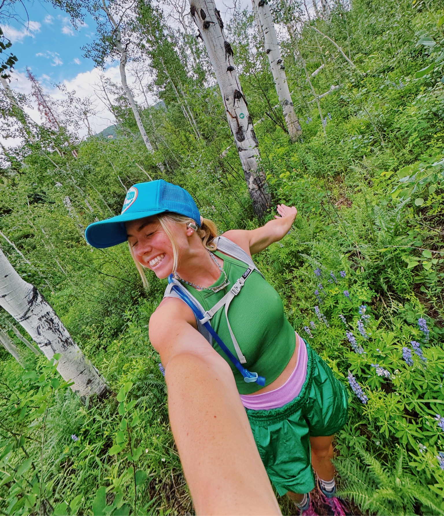 Hiking in Aspen 🥾🩷🏔️ #LTKhiking #LTKactive