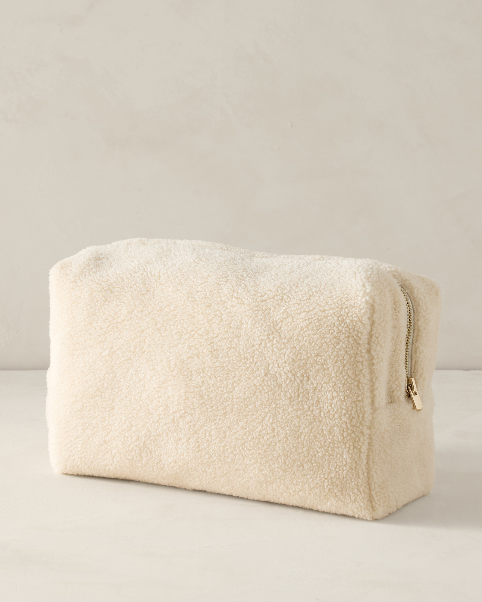 Sherpa Cosmetic Bag, Medium | Haven Well Within