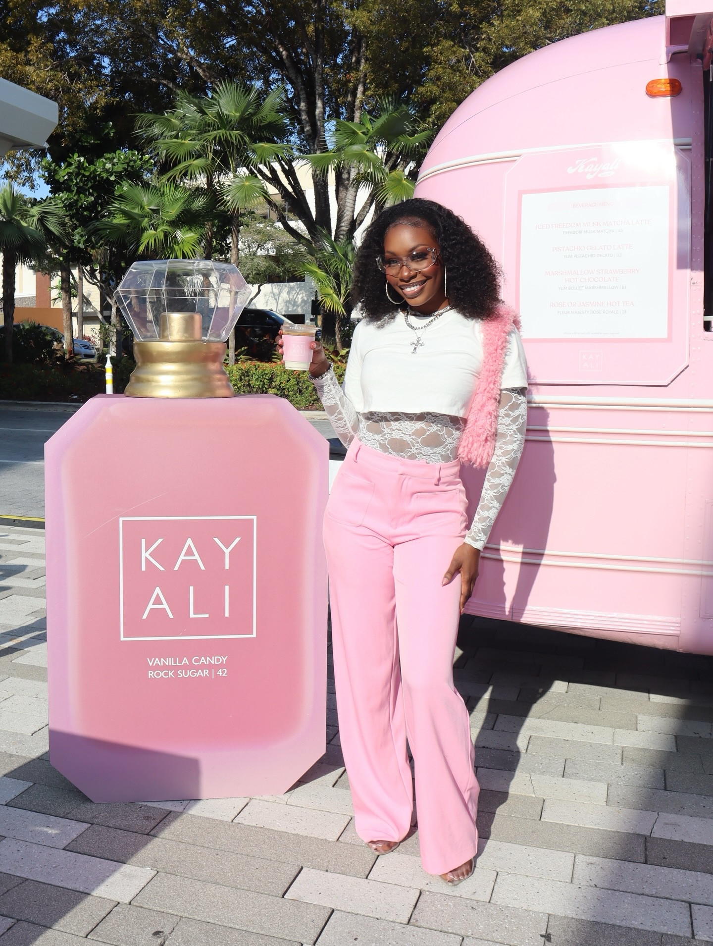 Thank you @kayali for the pretty experience 🎀
•
•
• shades: @madshade_official 
• purse: @sheinofficial 
•
•
#ootd #prettyinpink #explore #contentcreators #fashionblogger
