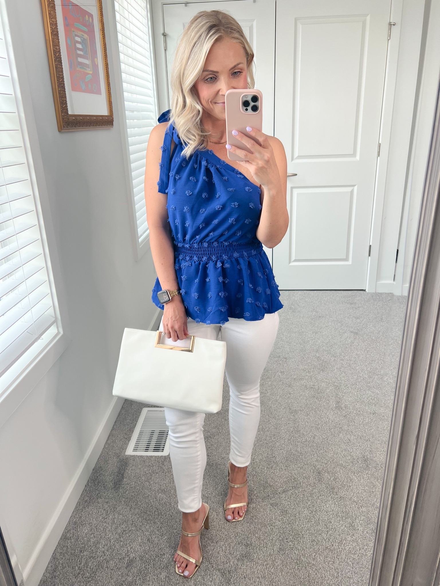 ✨Amazon Date Night Outfit Idea✨

Date night style, summer outfit idea, summer date night, date night tops, white jeans under $50

#LTKunder50 #LTKSeasonal #LTKFind