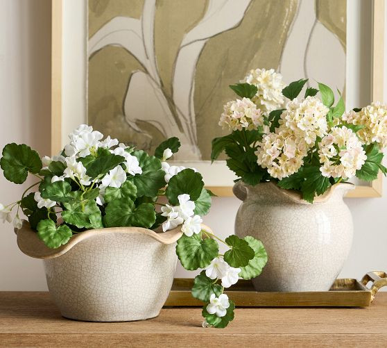 Scallop Ceramic Collection | Pottery Barn (US)