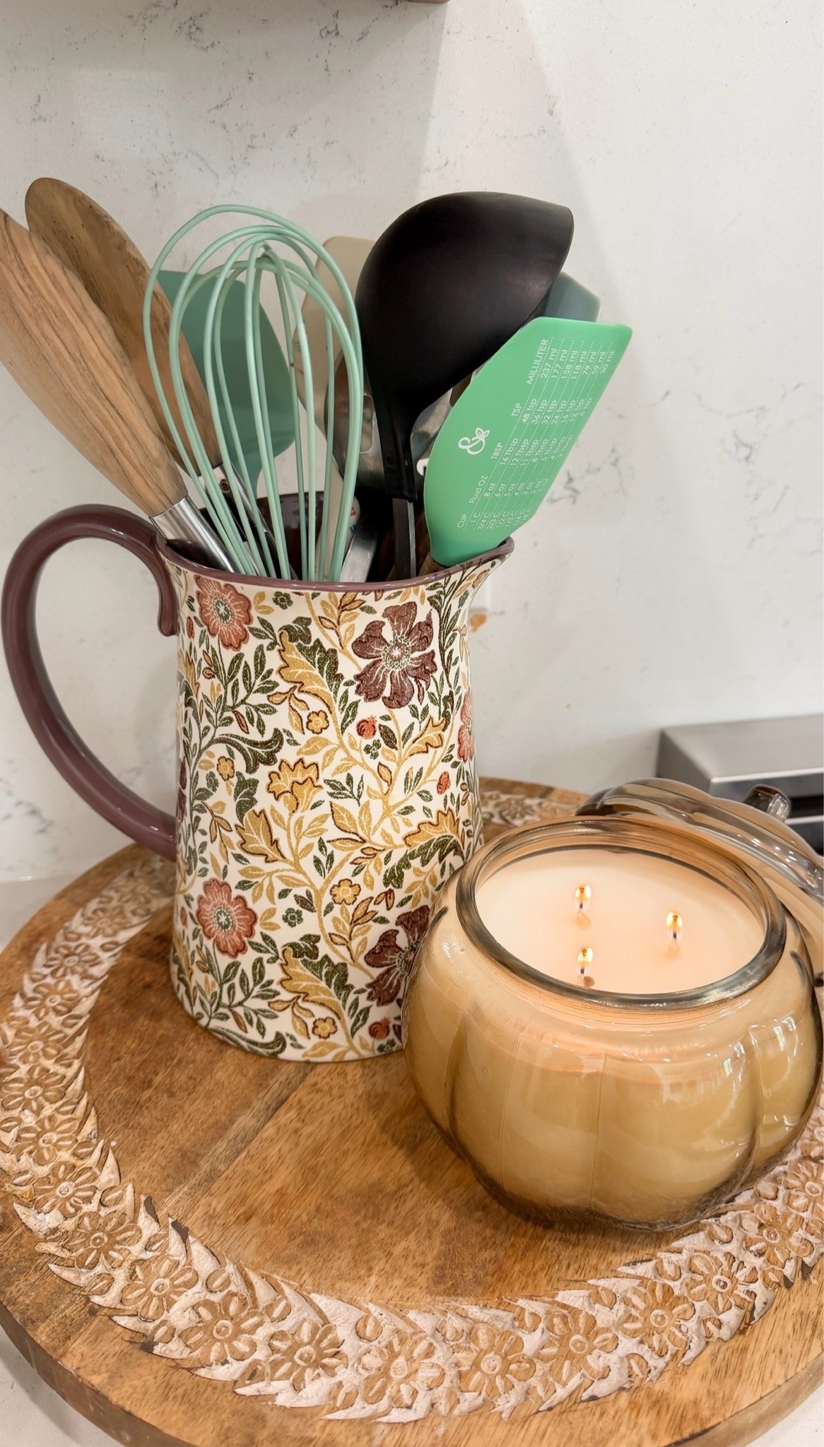 Walmart is winning over everyone in fall home decor!! 

#fall #walmart

#LTKHome #LTKfoodie #LTKmomlife