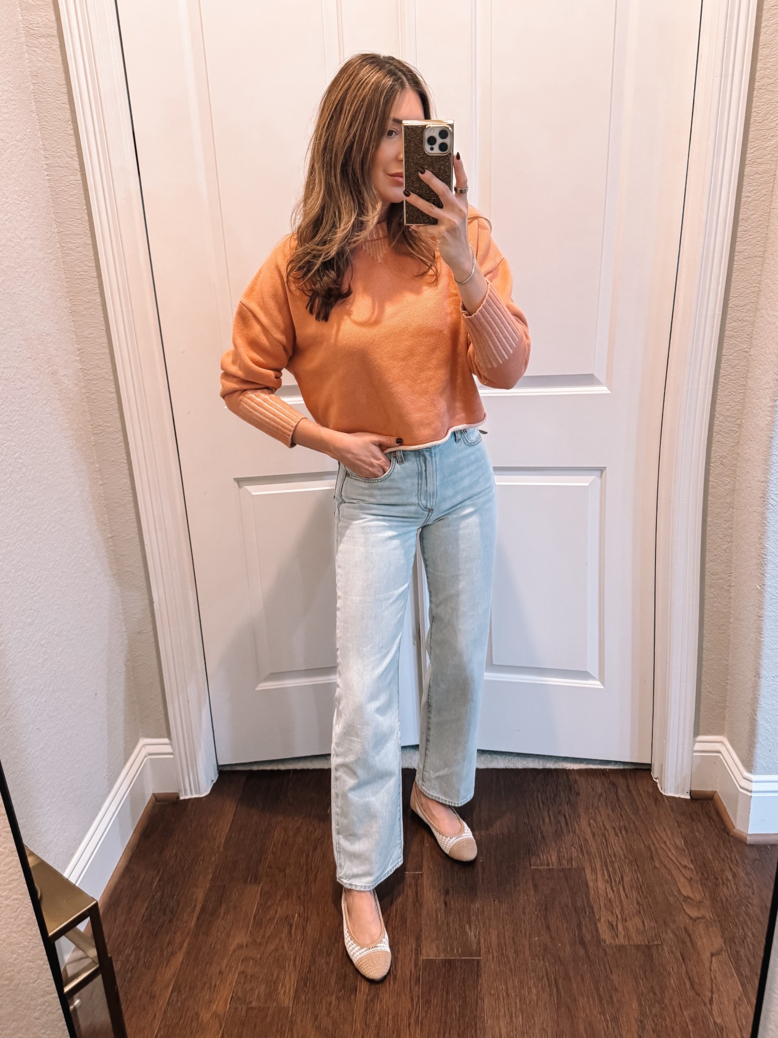 Small in sweater 25 in jeans 