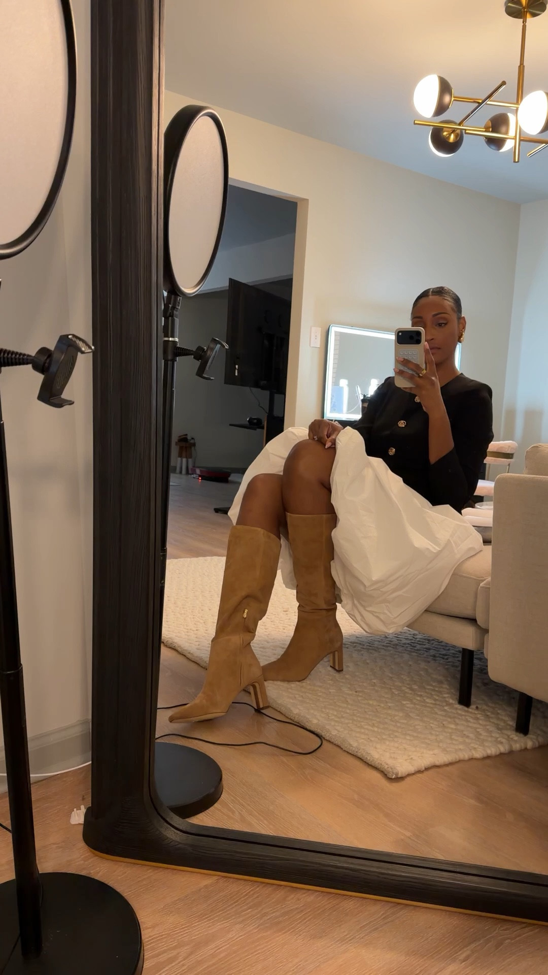 Obsessed with these suede boots 👢 