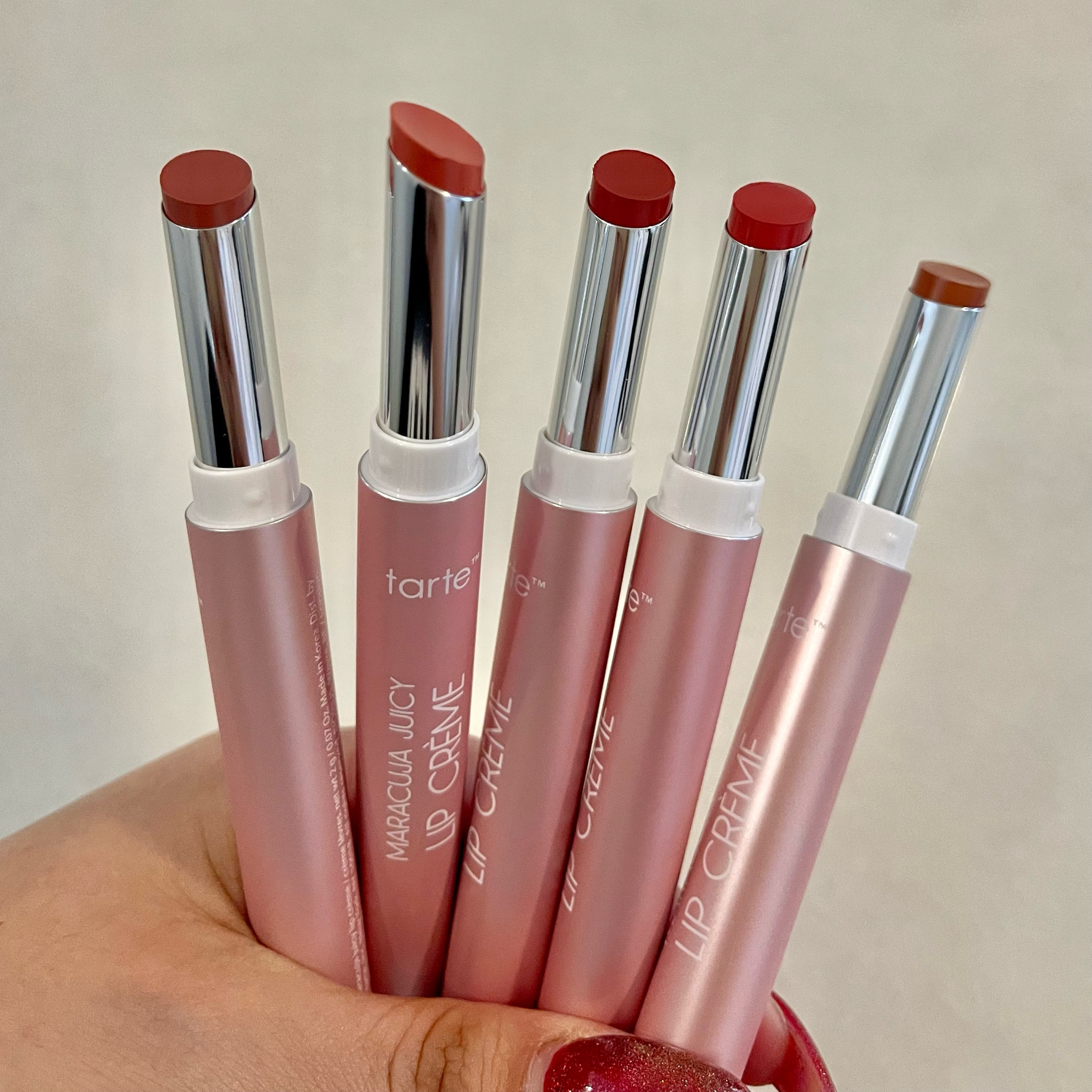 #ad @hsn is coming through with this amazing Tarte lippie deal!! For only $45 you’re getting 5 FULL SIZE Maracuja Juicy Lip Cremes a $120 value! Includes my favorite everyday go to in the shade Mauve! Plus FREE SHIPPING!! New to HSN? Use code HOLIDAY23 for $20 OFF at checkout!



#LTKbeauty #LTKGiftGuide #LTKsalealert
