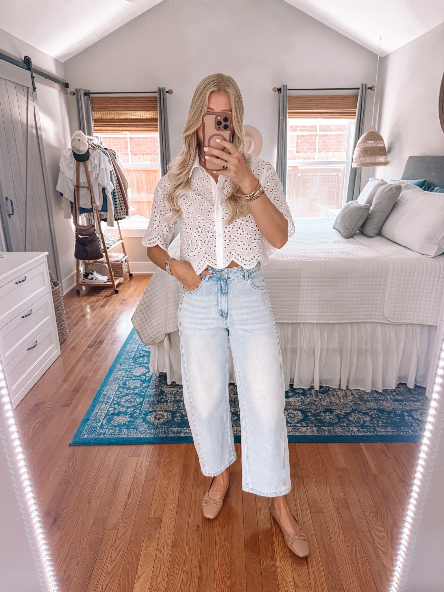 These jeans are SO COMFORTABLE - soft, stretchy, and feel more like sweatpants than jeans 👏🏼👏🏼👏🏼 Wearing size 2!

sweatpant jeans, mom jeans, comfy jeans, barrel jeans

#LTKTall #LTKootd #LTKgrwm