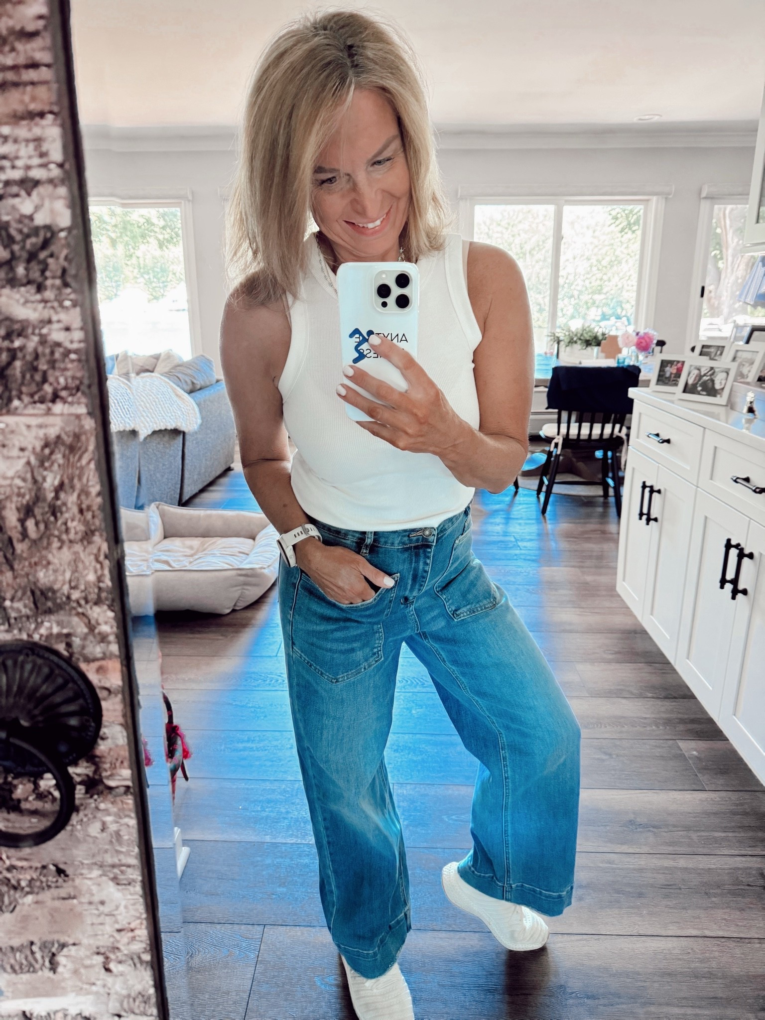 My Favorite Fit: tank + jeans! 👖

#LTKdayinmylife #LTKootd #LTKgrwm