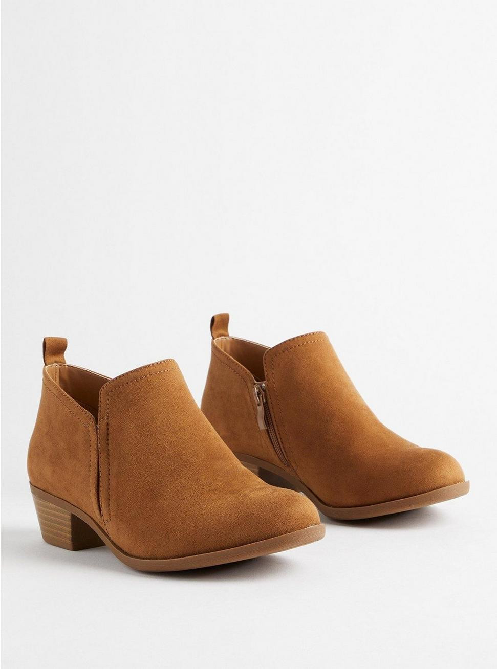Side Dip Ankle Bootie (WW) | Torrid (US & Canada)