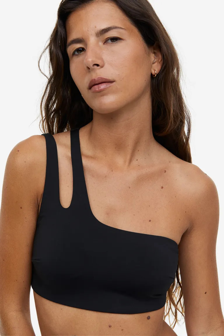 Top de bikini asimétrico con relleno | H&M (FR, IT, ES, PT, BE)