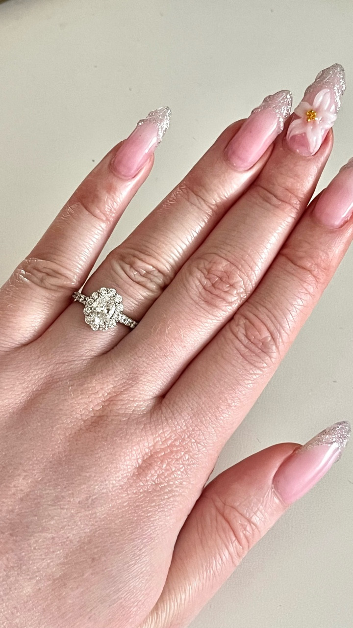 Drop the date you got engaged and became a fiancé’ 😂💍 I’m 8/4/2025
.
#engagement #engaged #engagmentring #weddings