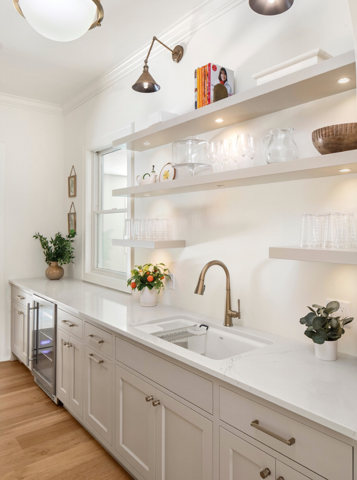 What would your dream butler's pantry include?! 👇 We incorporated a handful of functional features in the #bloomingtonbuild butlers pantry to give our clients the perfect area for dining and entertaining prep. ✨ #almahomes

#LTKstyletip #LTKhome #LTKunder100