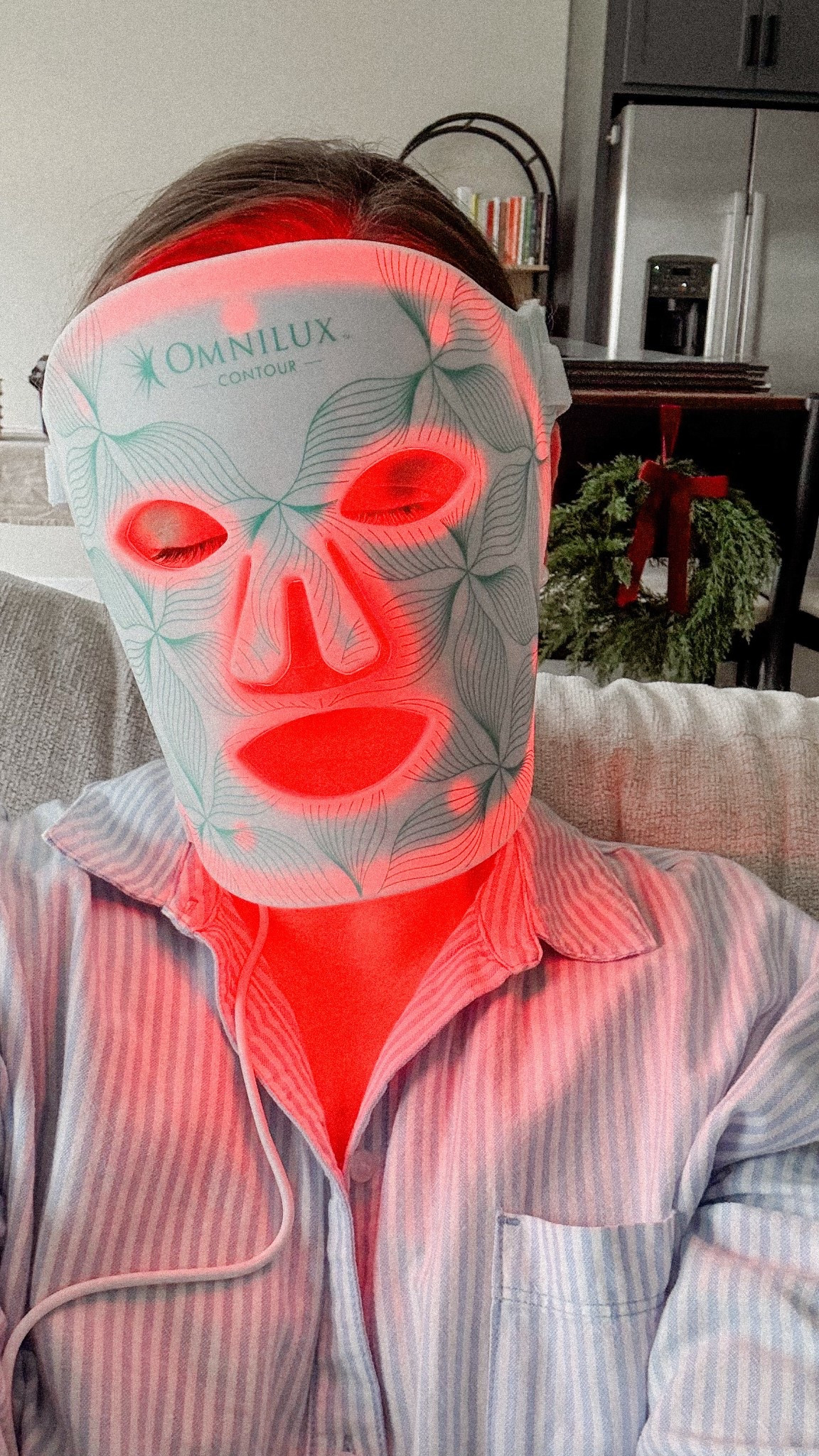 #ad | black friday is here at Omnilux!!!! $75 off 1 full size device, $175 off 2, $275 off 3! cannot recommend this enough — changing my skin!!!



@omniluxled #omniluxled #omniluxambassador 

#LTKCyberWeek #LTKBeauty #LTKGiftGuide