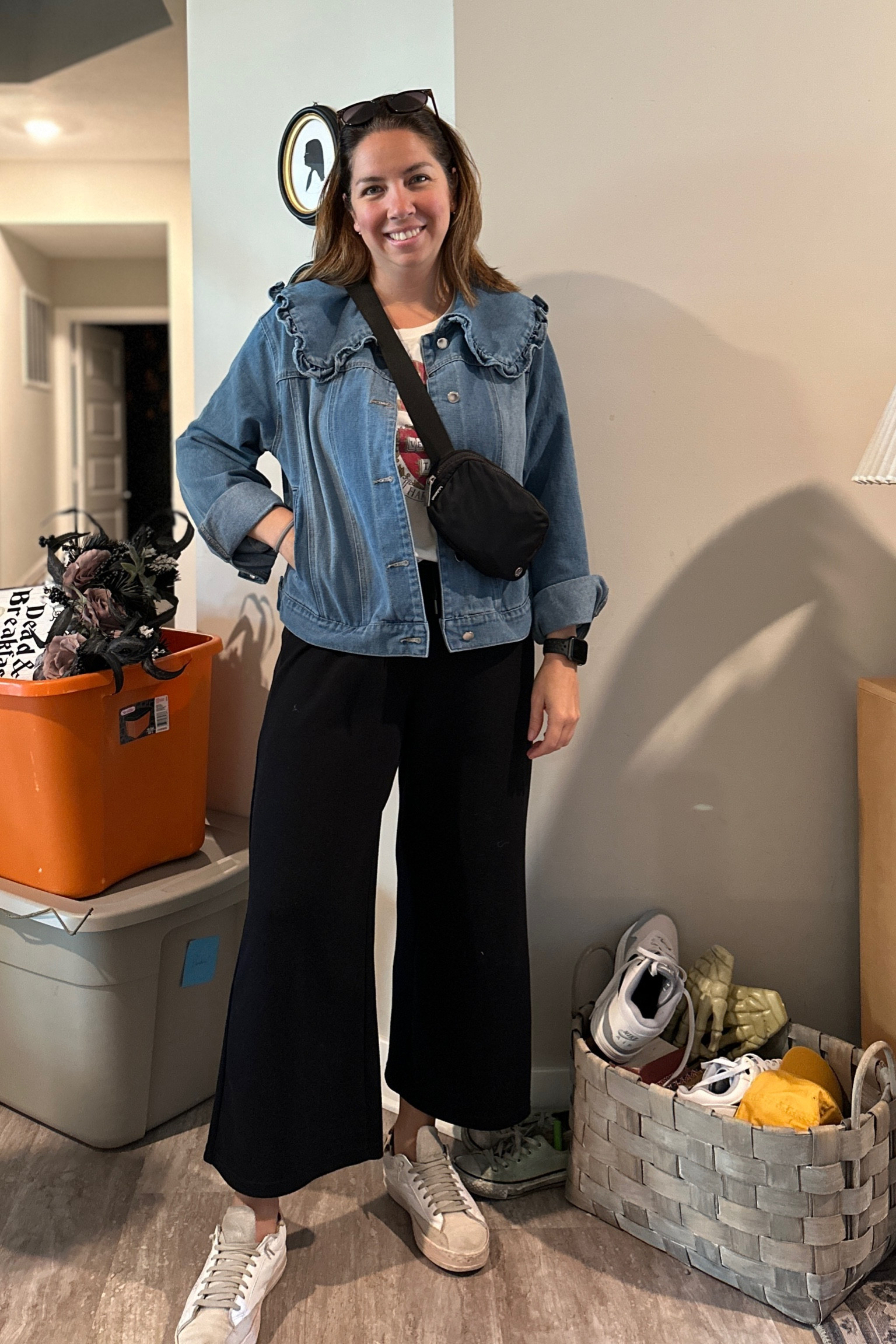 I’m back!  Feels like forever probably because it was! My latest love is the denim jacket from Amazon! 
#anthrodupe # amazonfinds #ootd #momuniform

#LTKStyleTip #LTKOver40 #LTKFindsUnder100